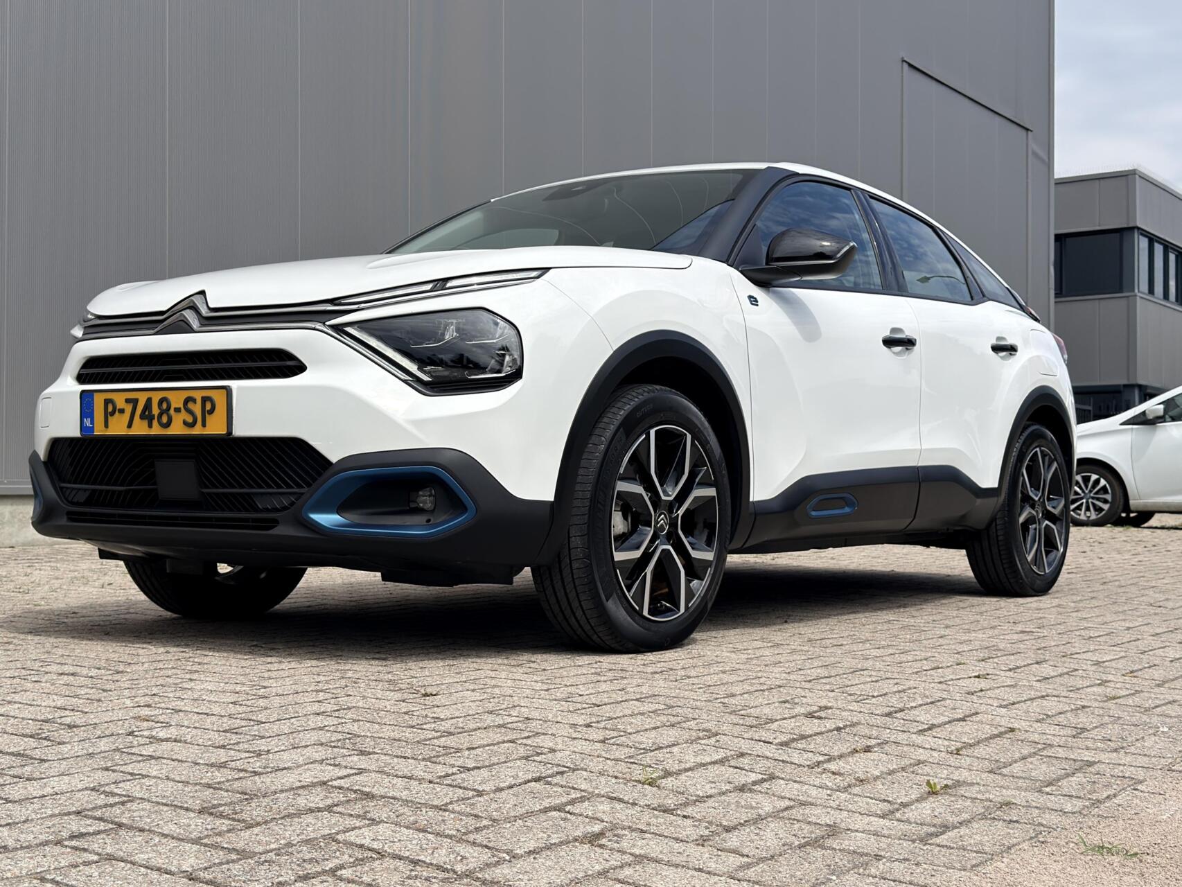 Foto van Citroen E-c4
