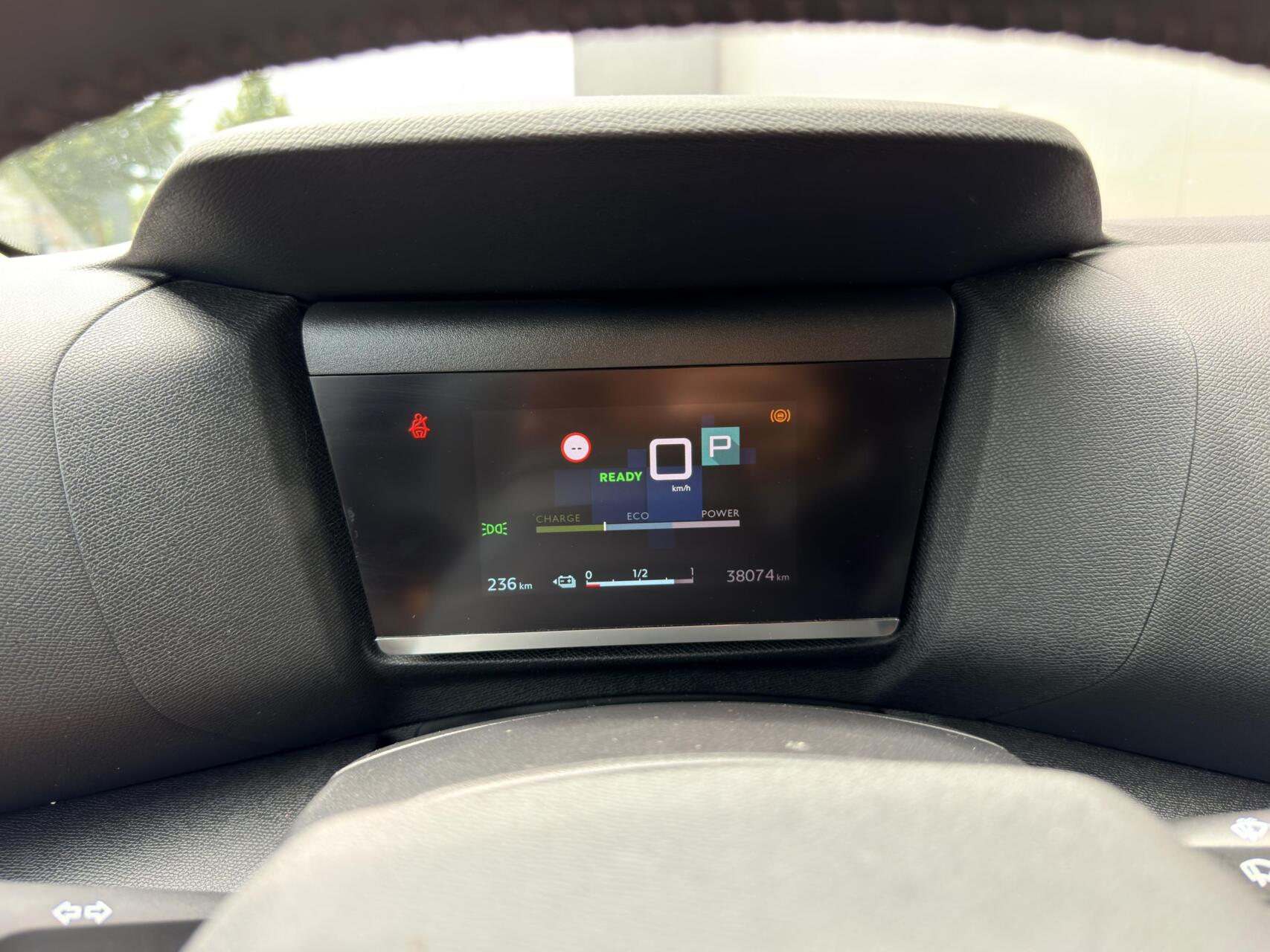 Foto van Citroen E-c4