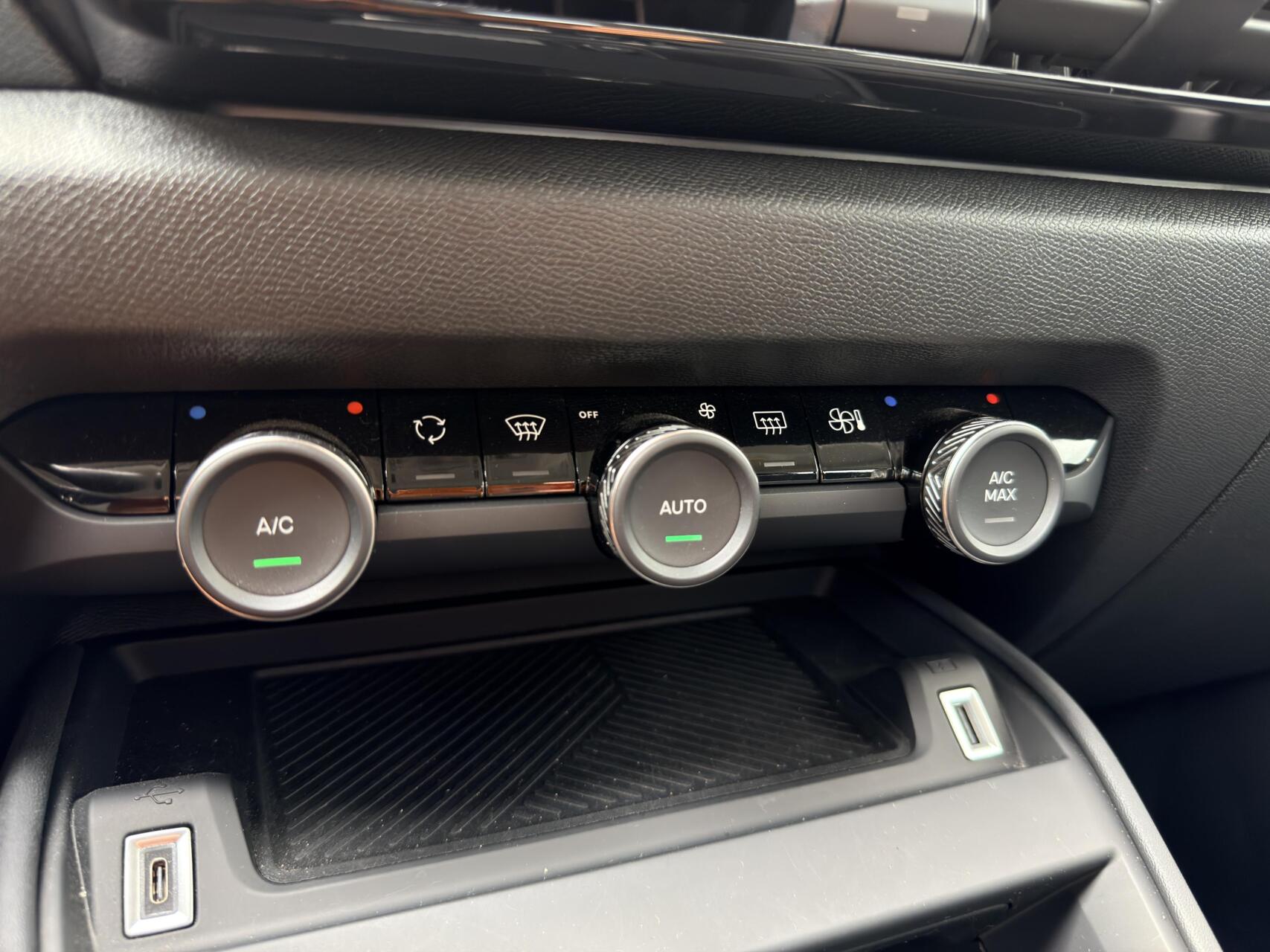 Foto van Citroen E-c4