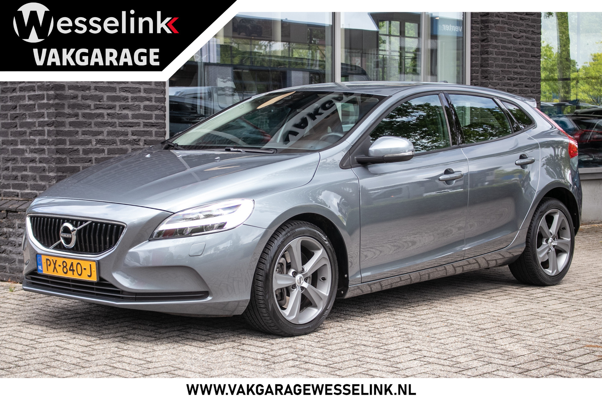 Volvo V40 1.5 T3 Nordic+ 2017 - voorkant