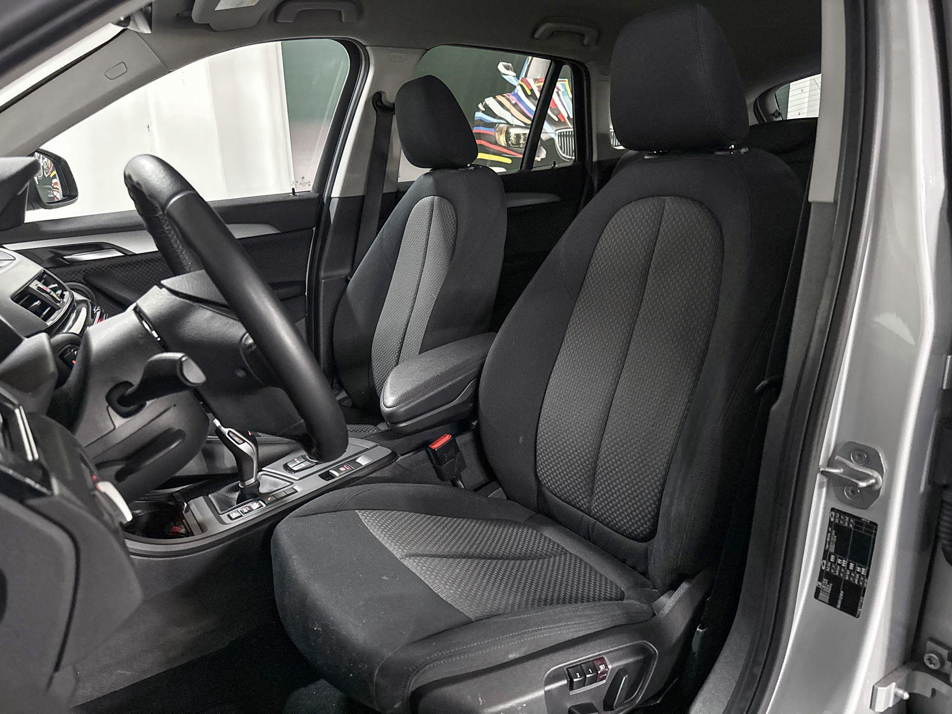 Foto van BMW X1 Sdrive20i
