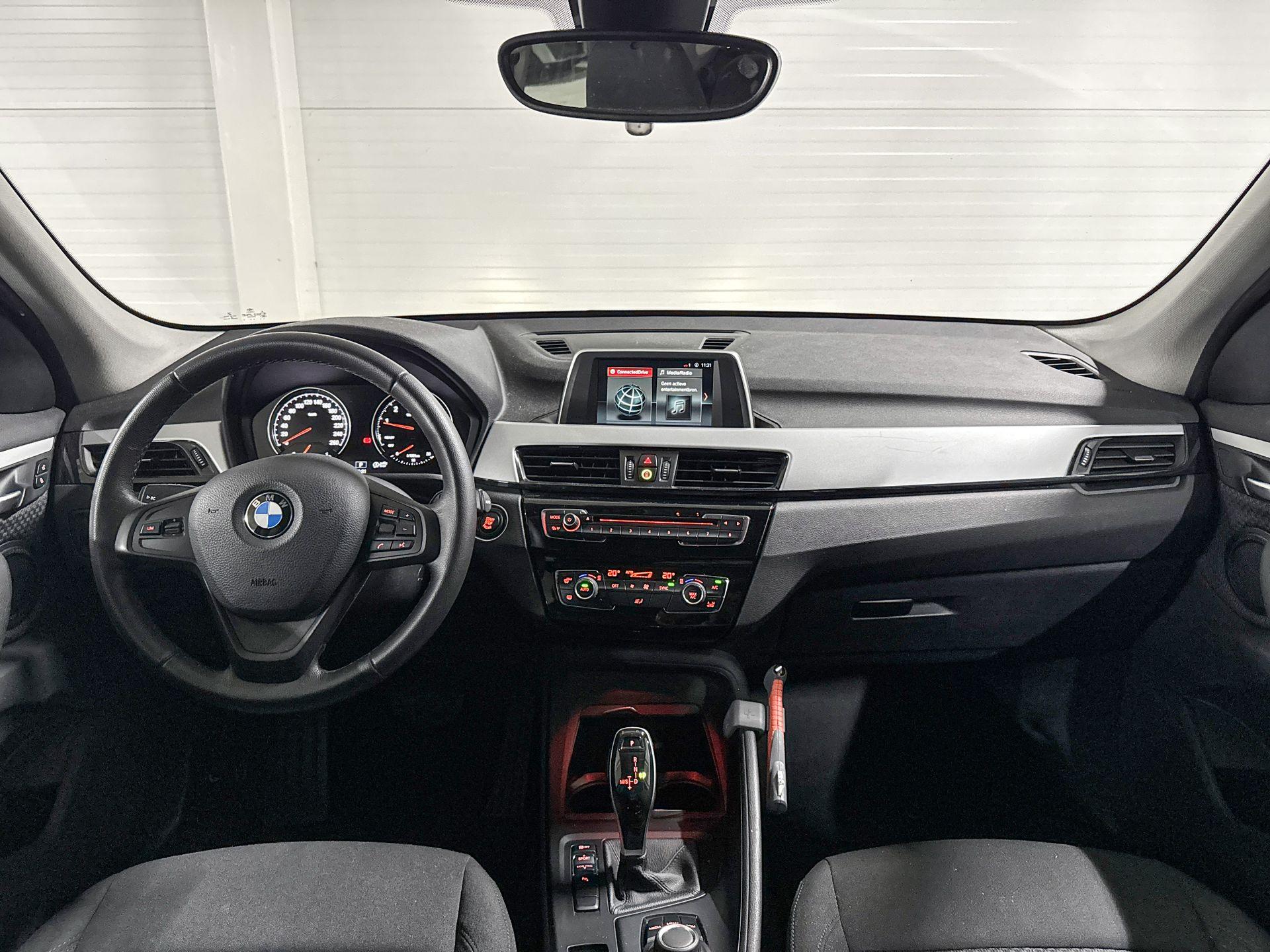 Foto van BMW X1 Sdrive20i