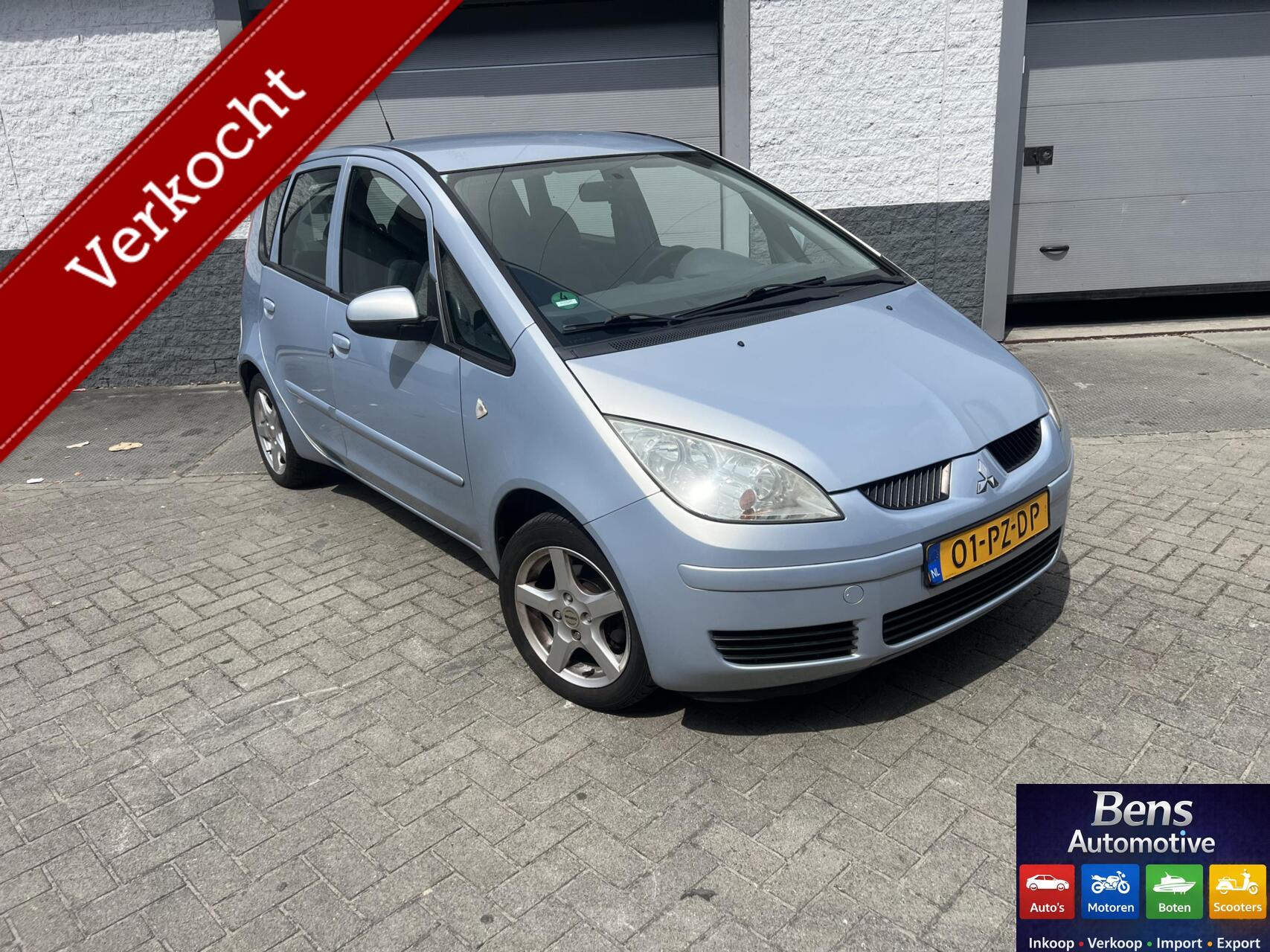 Mitsubishi Mitsubishi Colt 1.3 | Airco | 5 DRS | APK 2027 | Isofix |NAP 2005 - voorkant