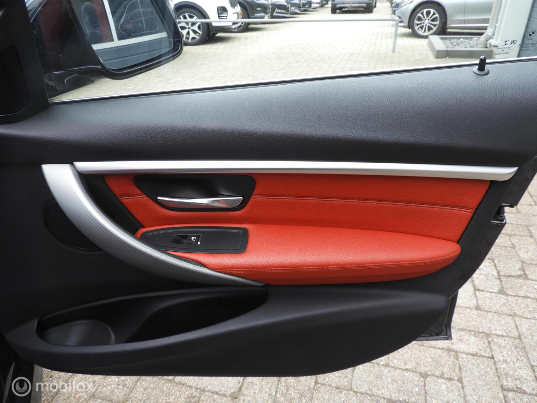 Foto van BMW 318i