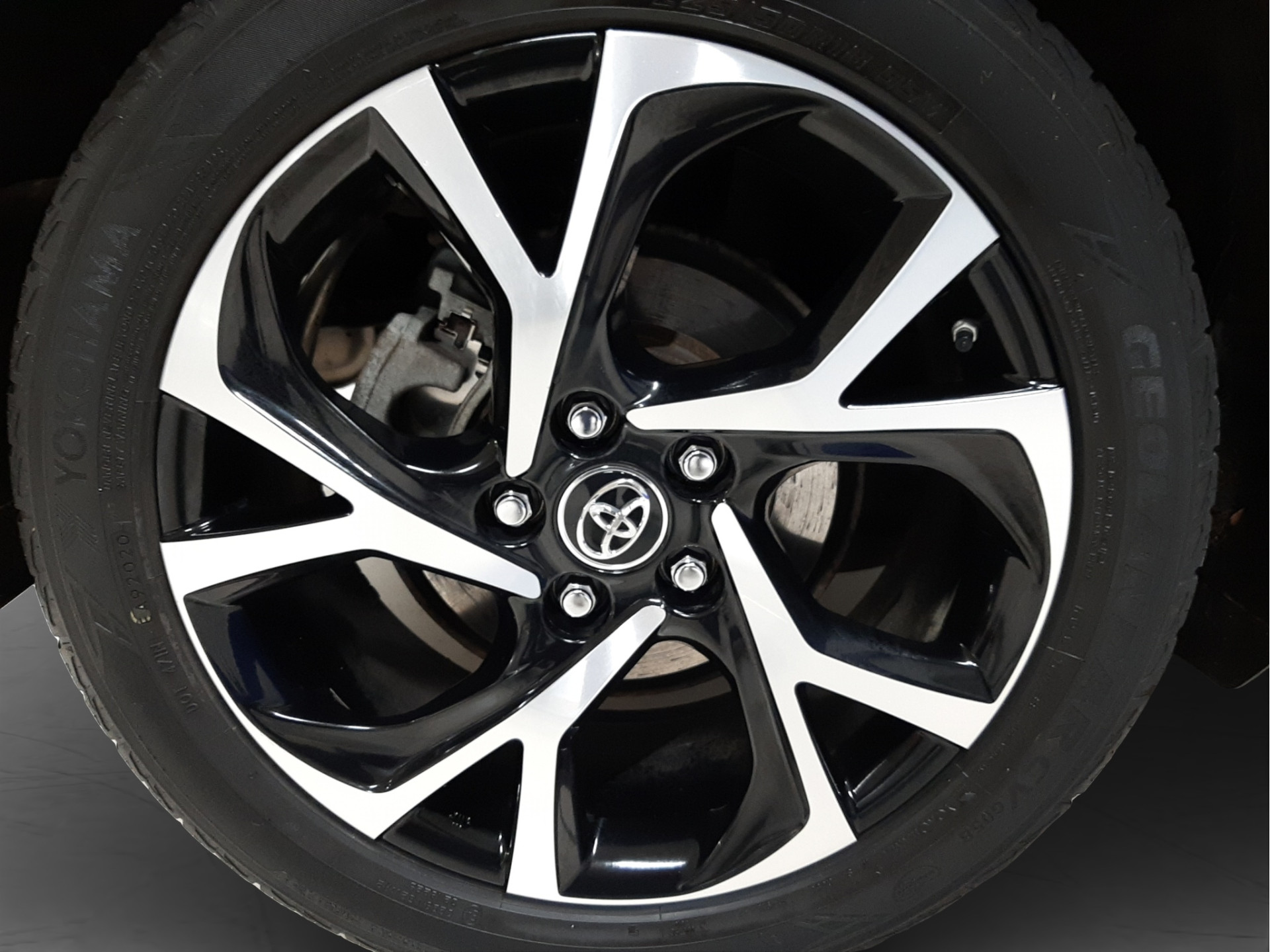 Foto van Toyota Toyota C-hr