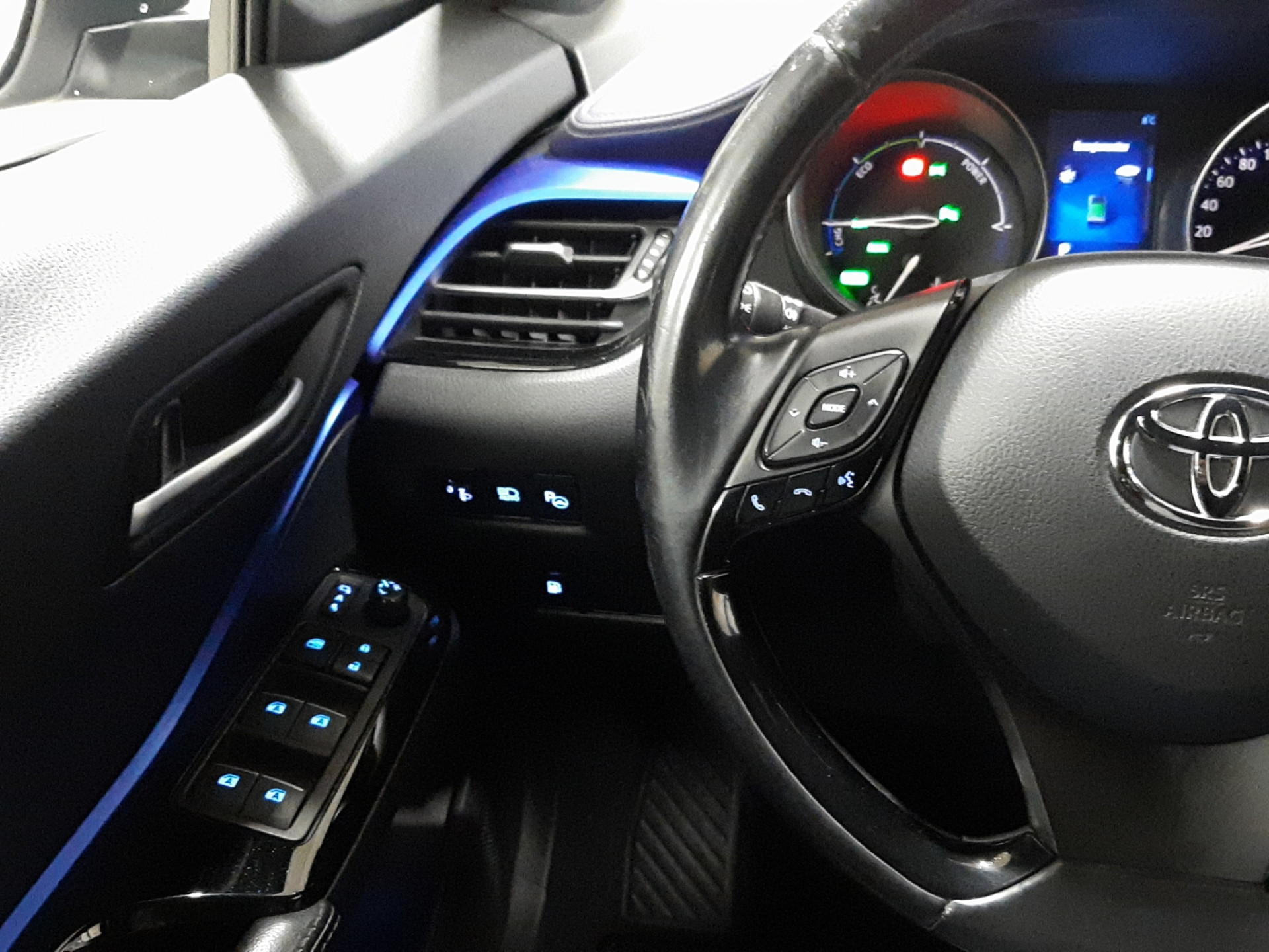 Foto van Toyota Toyota C-hr