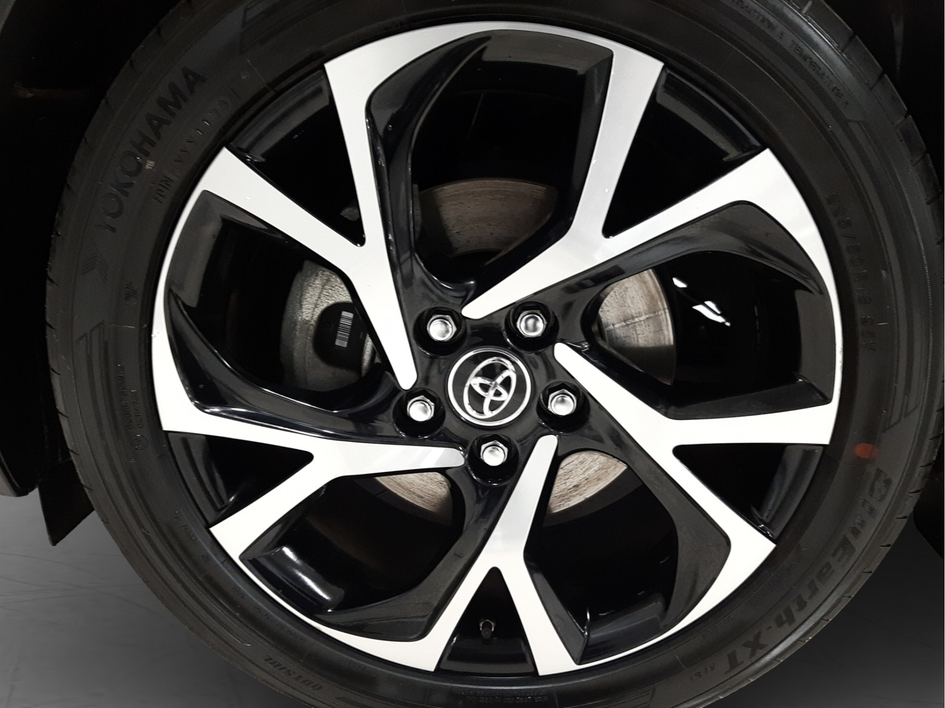 Foto van Toyota Toyota C-hr