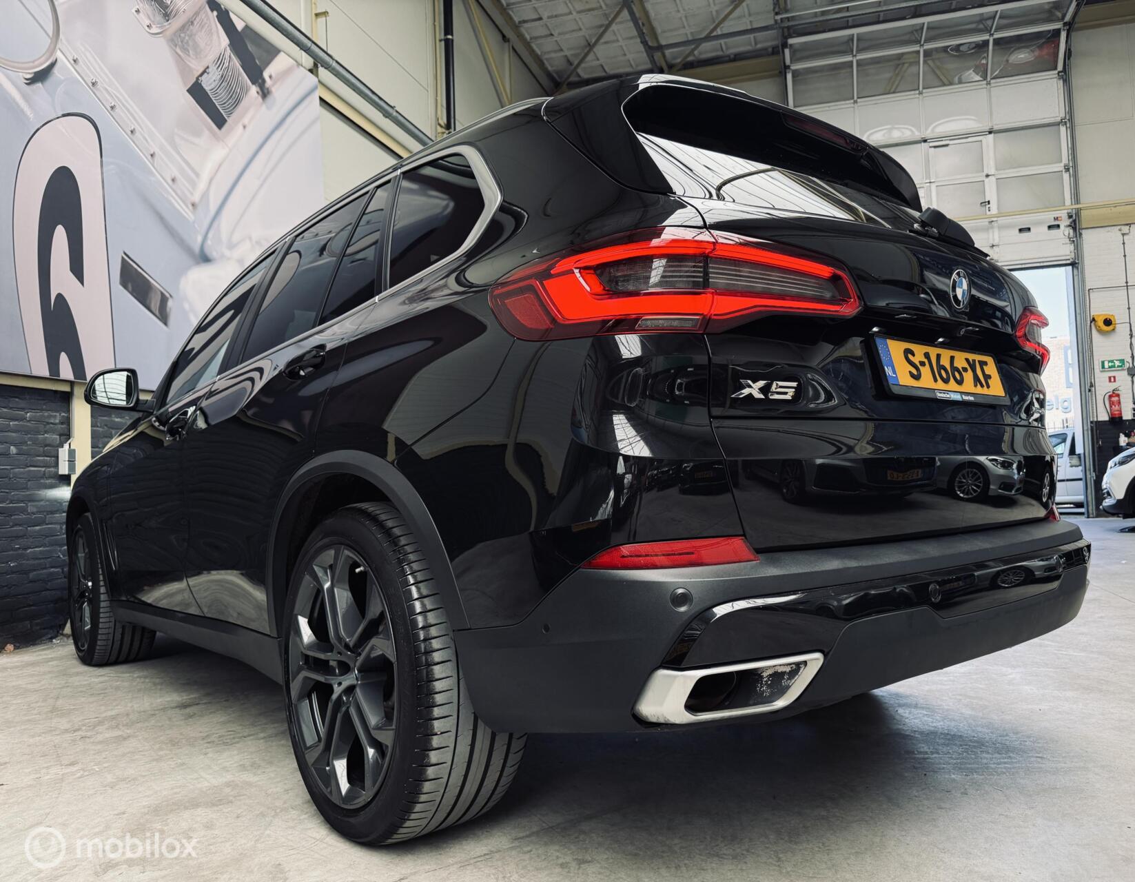 Foto van BMW X5 Xdrive45e