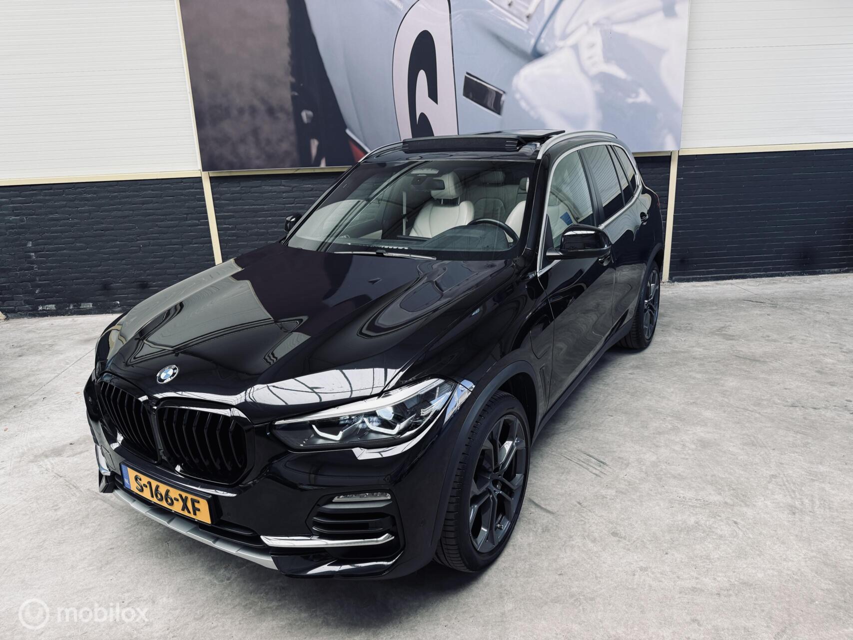 Foto van BMW X5 Xdrive45e