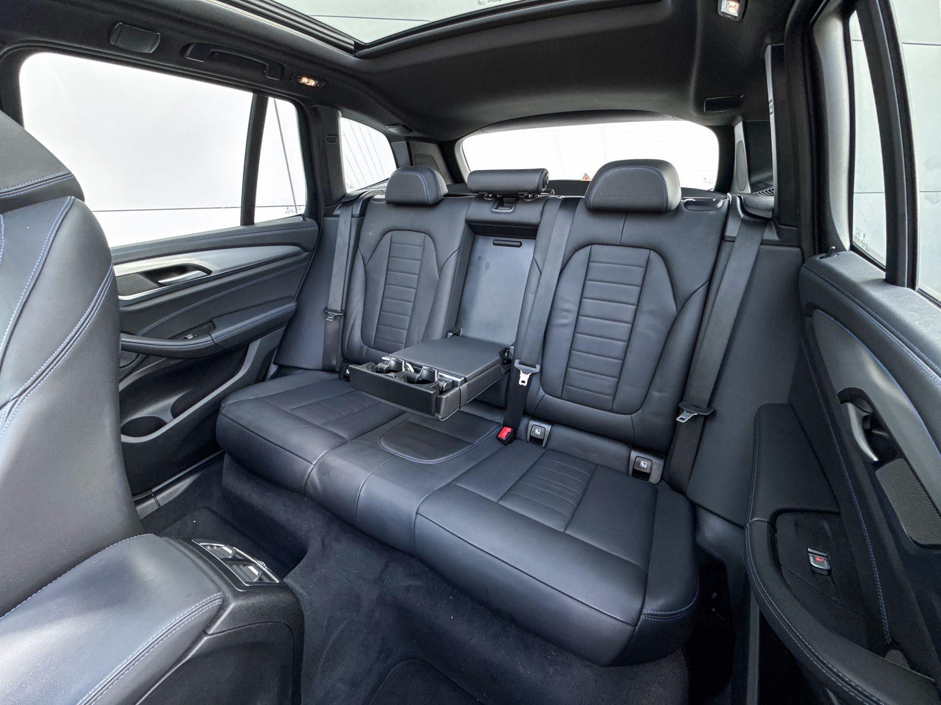 Foto van BMW Ix3