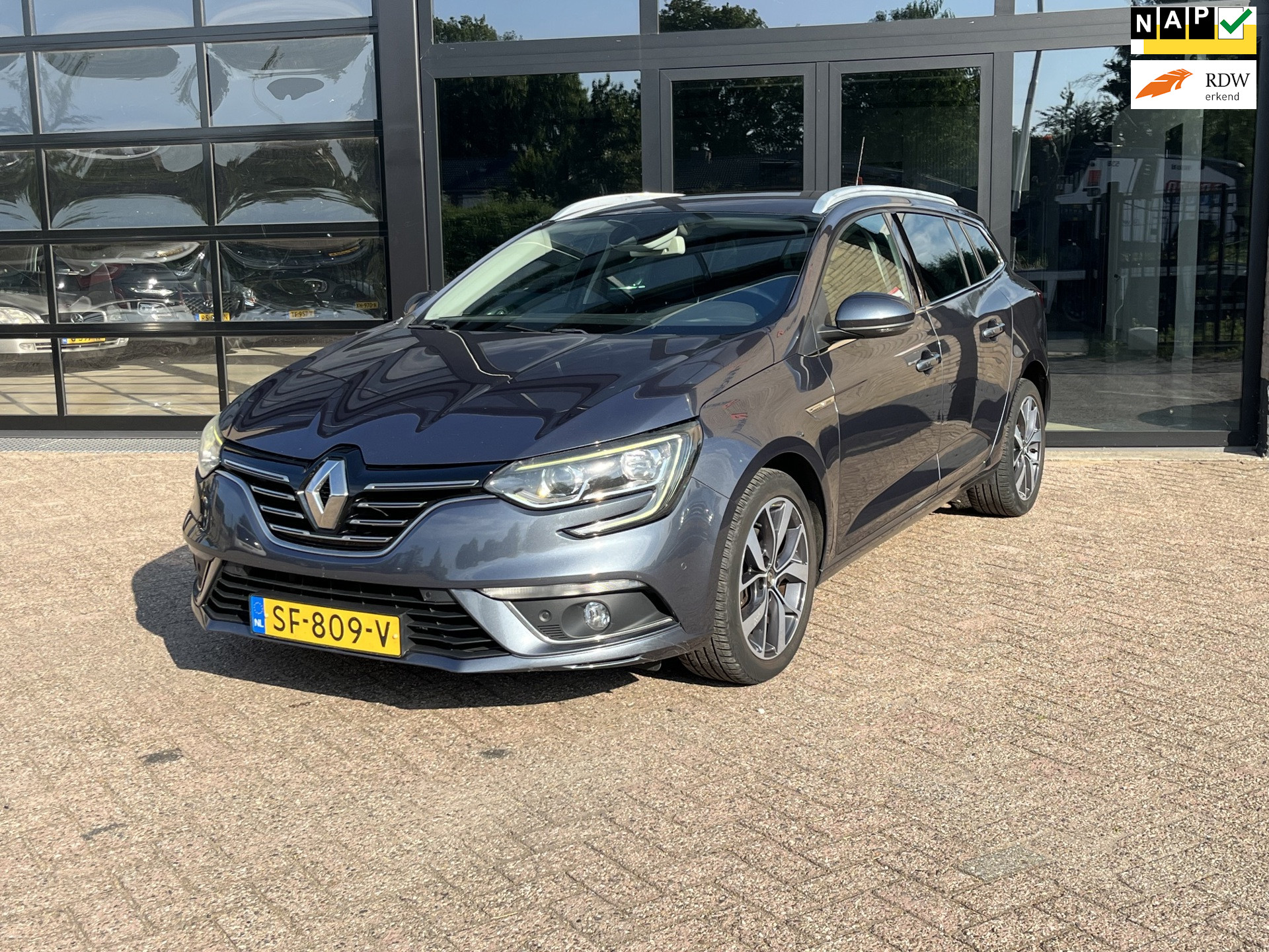 Renault Megane 1.2 TCe Bose , Led, Navi, Massage 2018 - voorkant