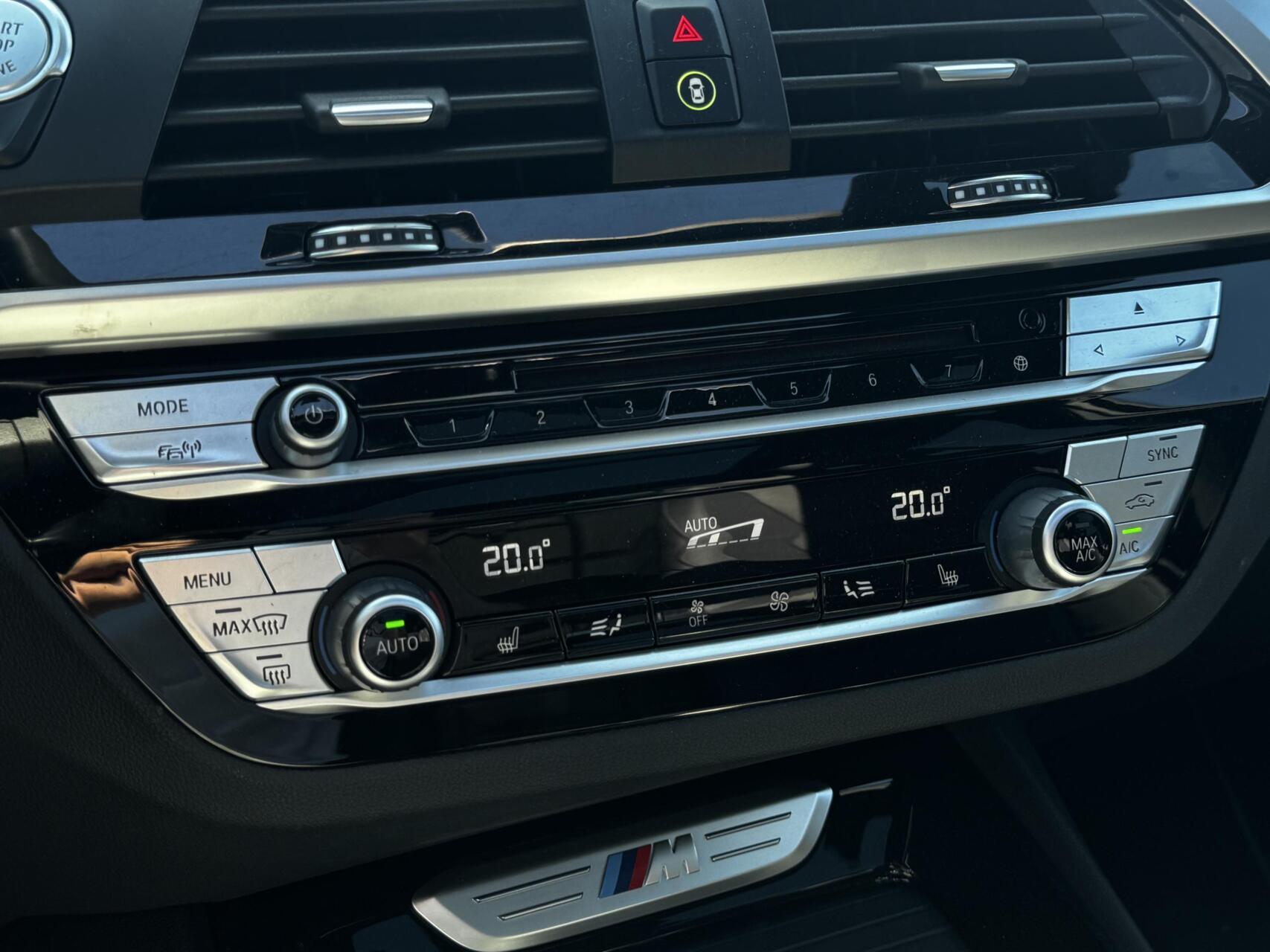 Foto van BMW X3 M40d