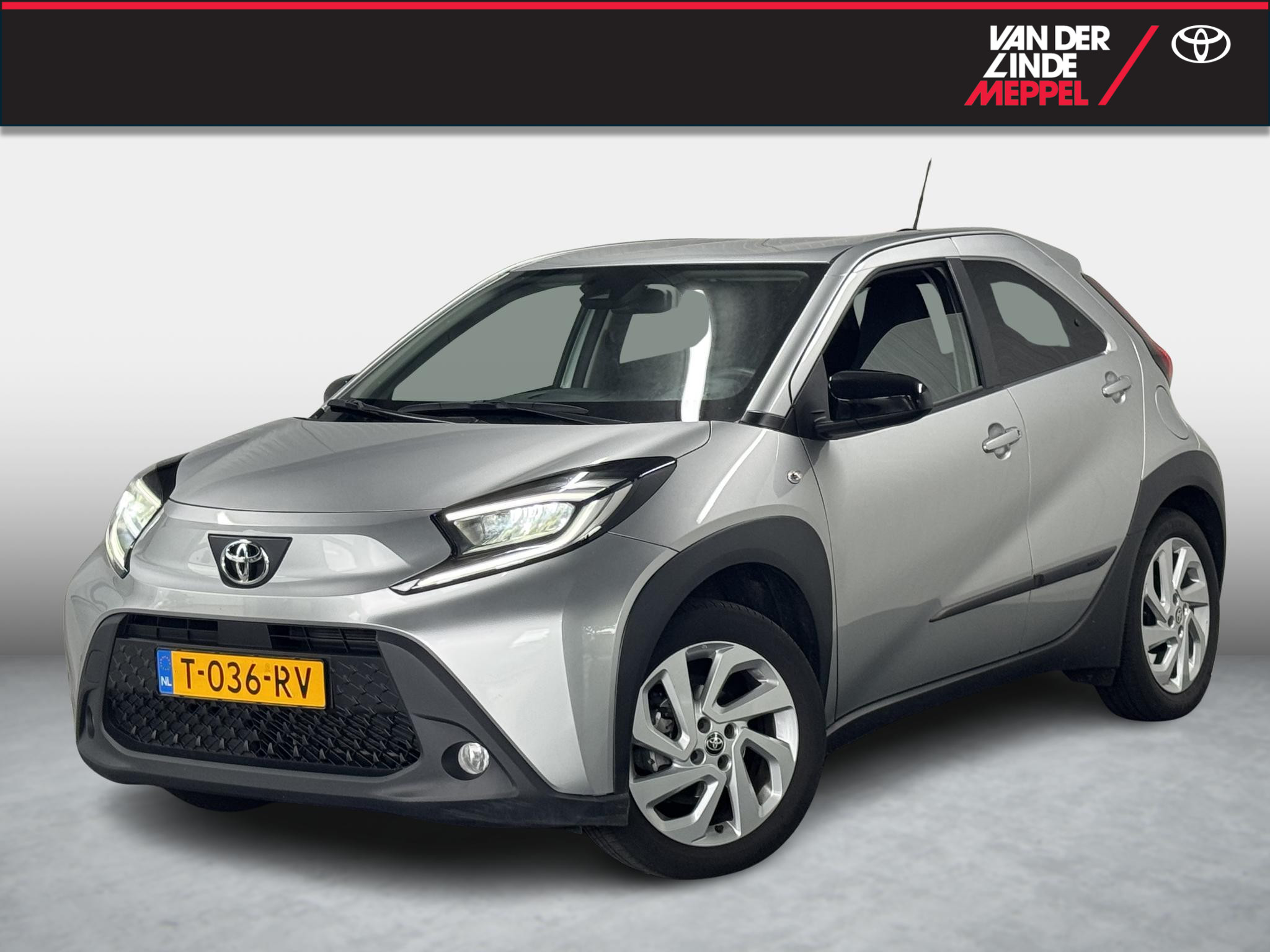 Toyota Toyota Aygo X 1.0 VVT-i MT First Edition NL Camera Cruise 2023 - voorkant