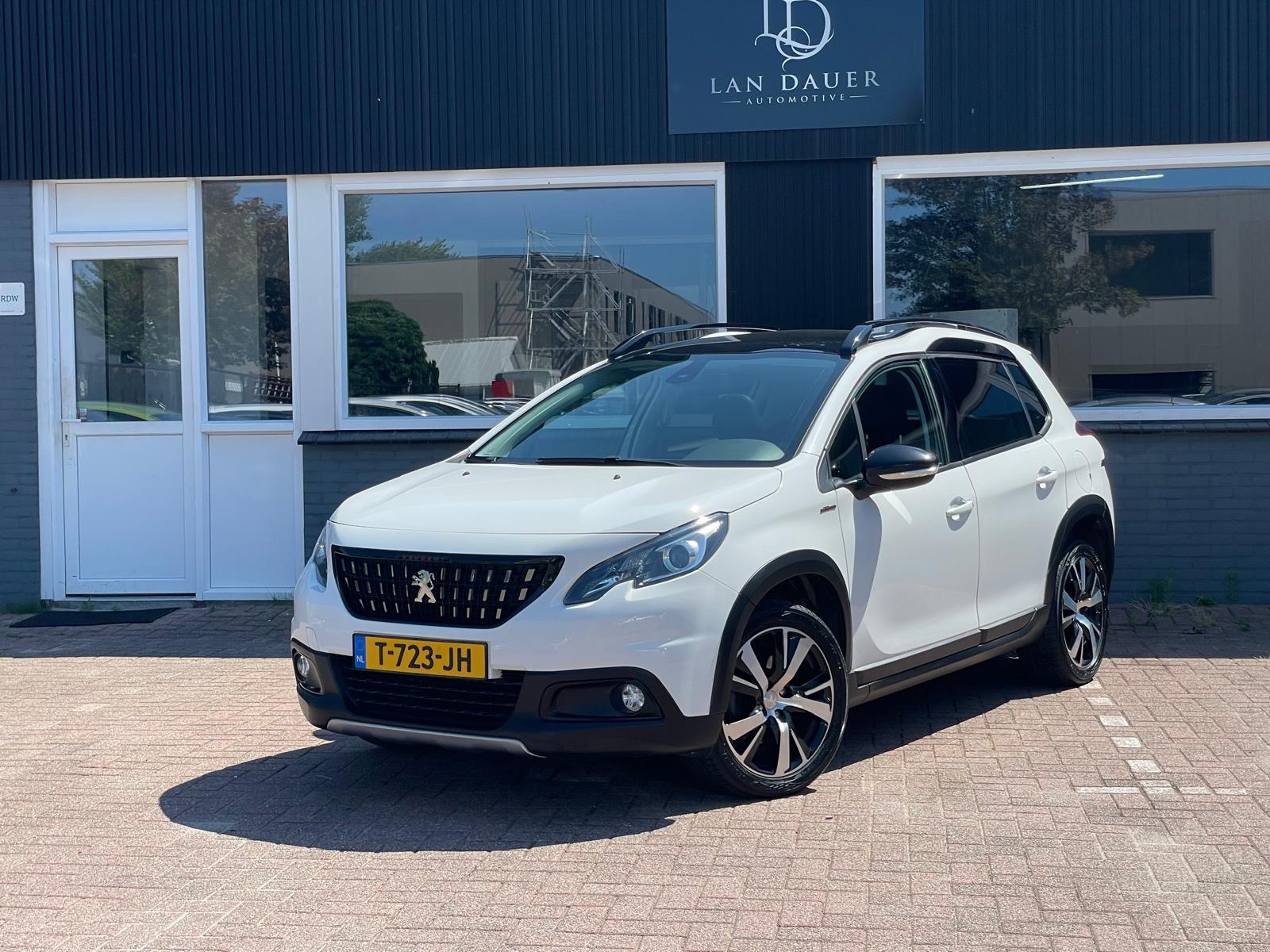 Peugeot 2008 1.2 PureTech GT-line / Panorama / Automaat ! 2018 - voorkant