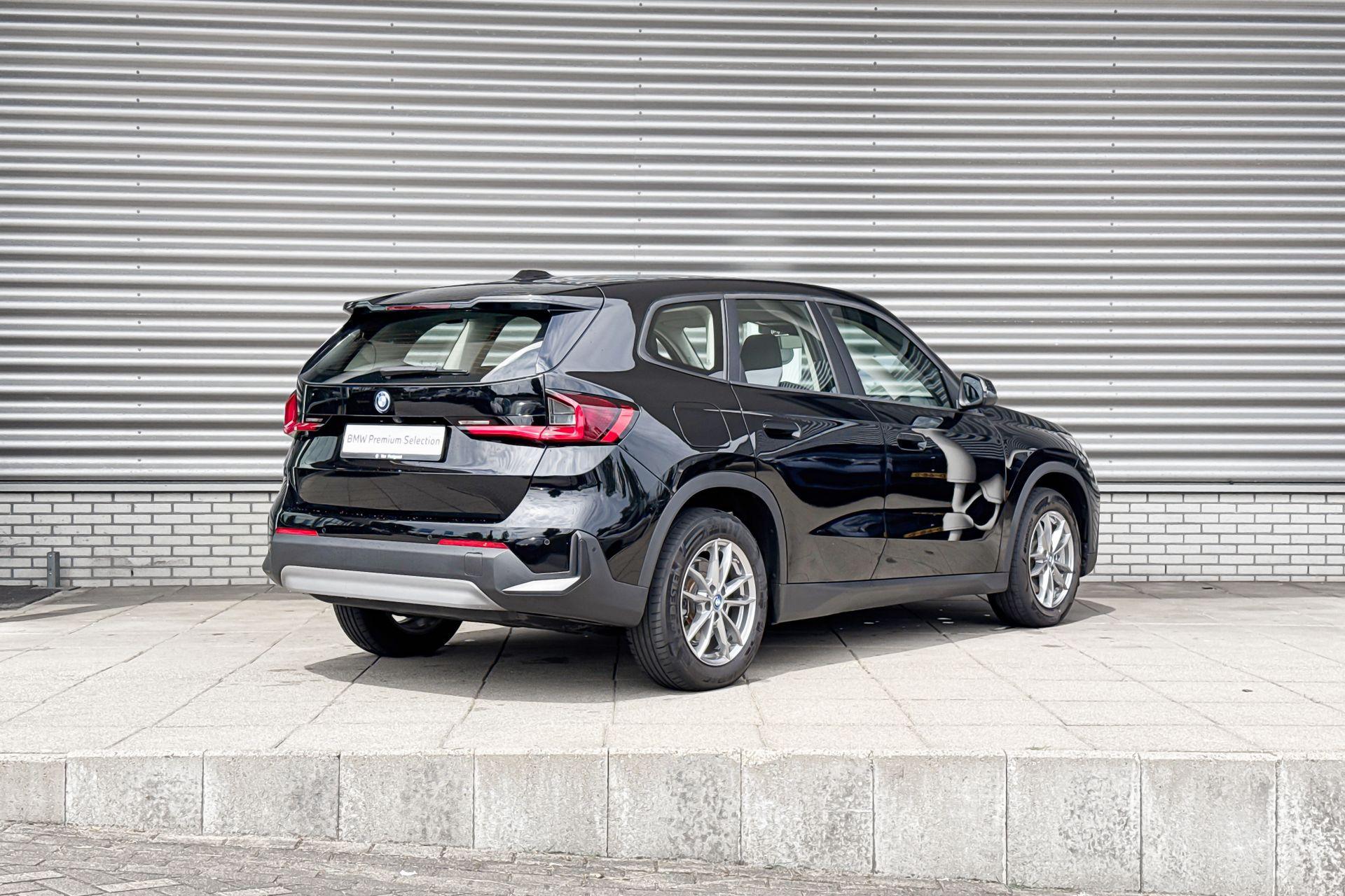 Foto van BMW Ix1 Xdrive30