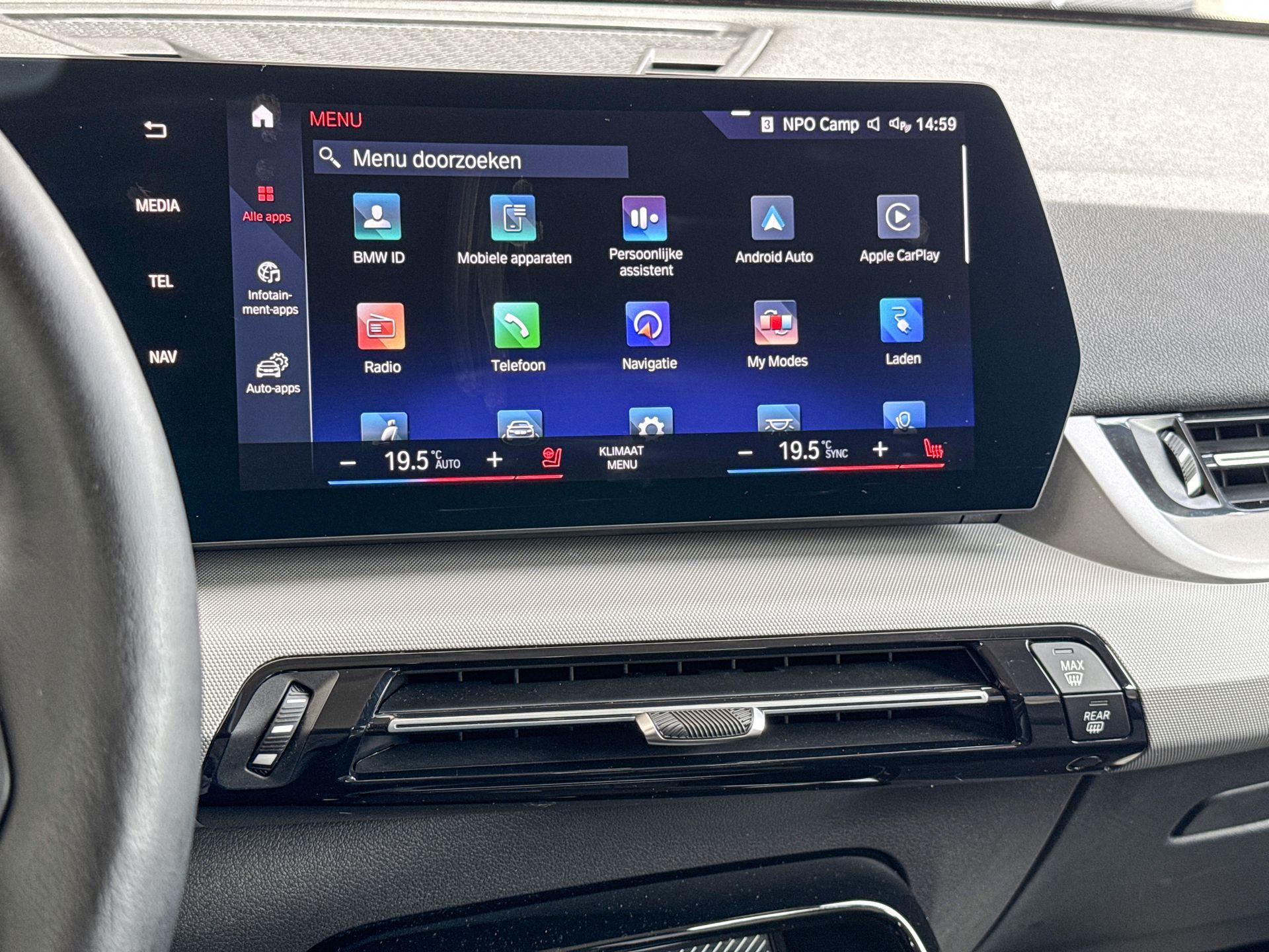 Foto van BMW Ix1 Xdrive30
