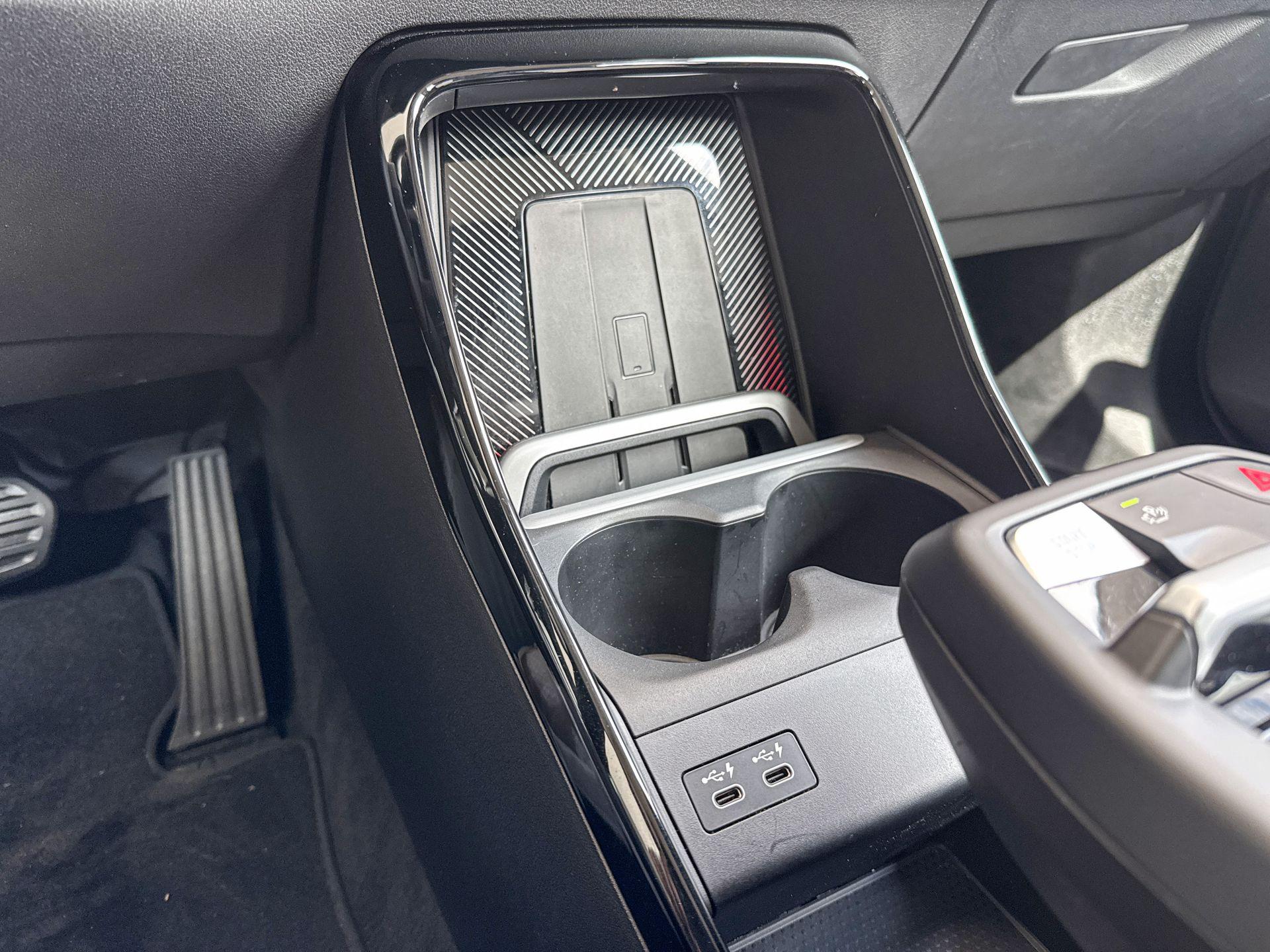 Foto van BMW Ix1 Xdrive30