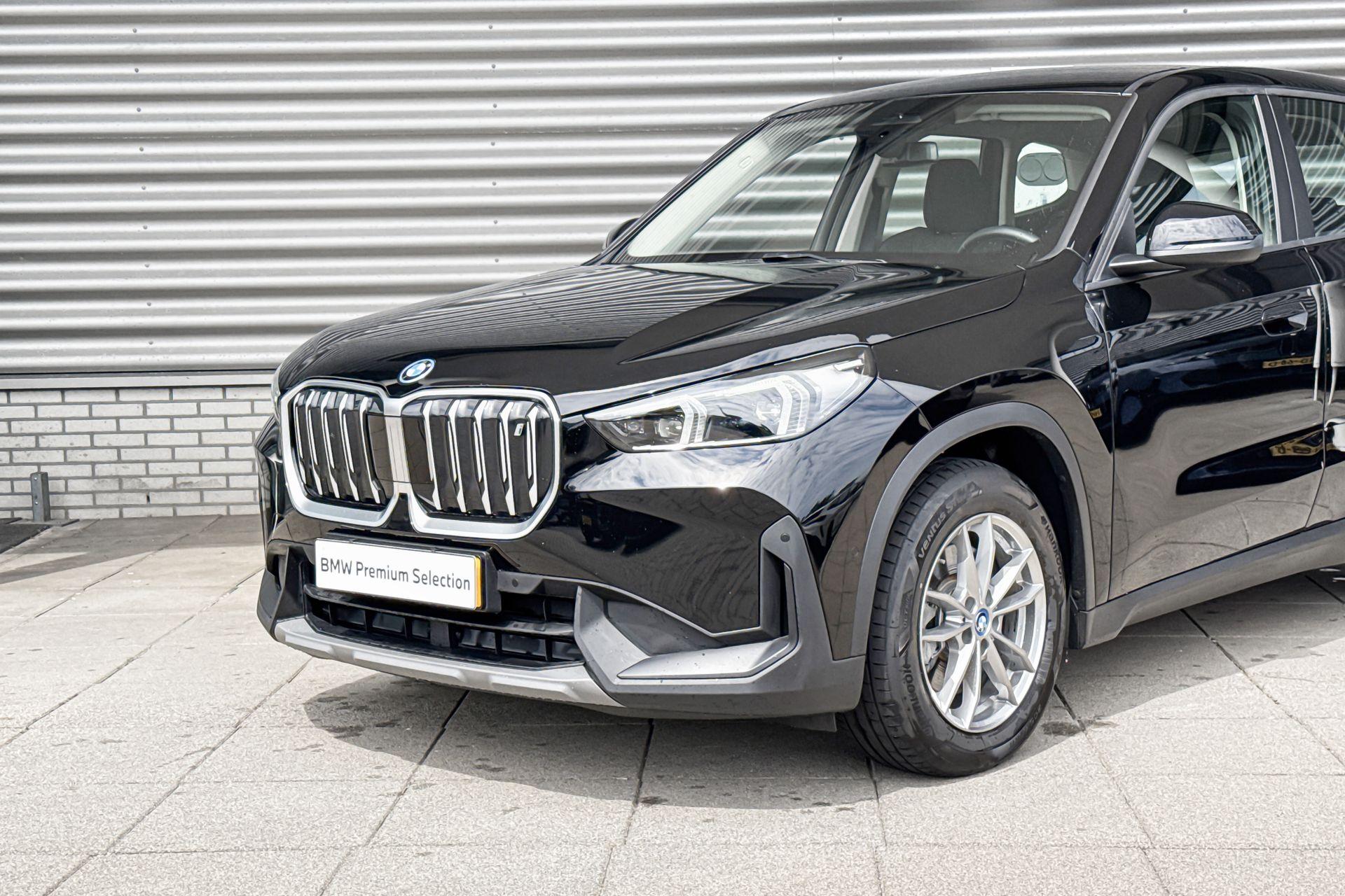 Foto van BMW Ix1 Xdrive30