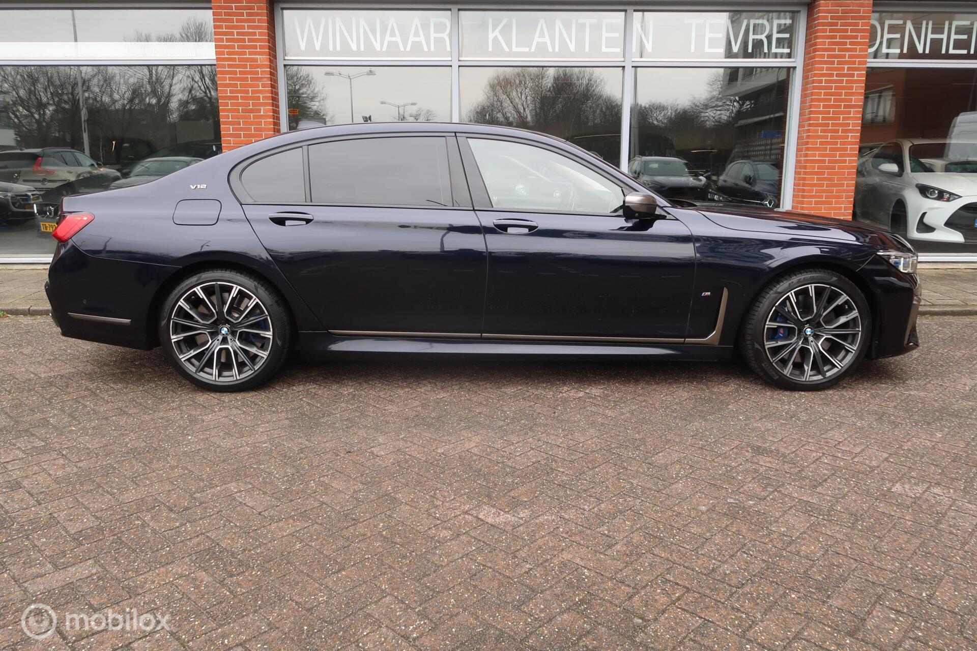 Foto van BMW M760li xDrive