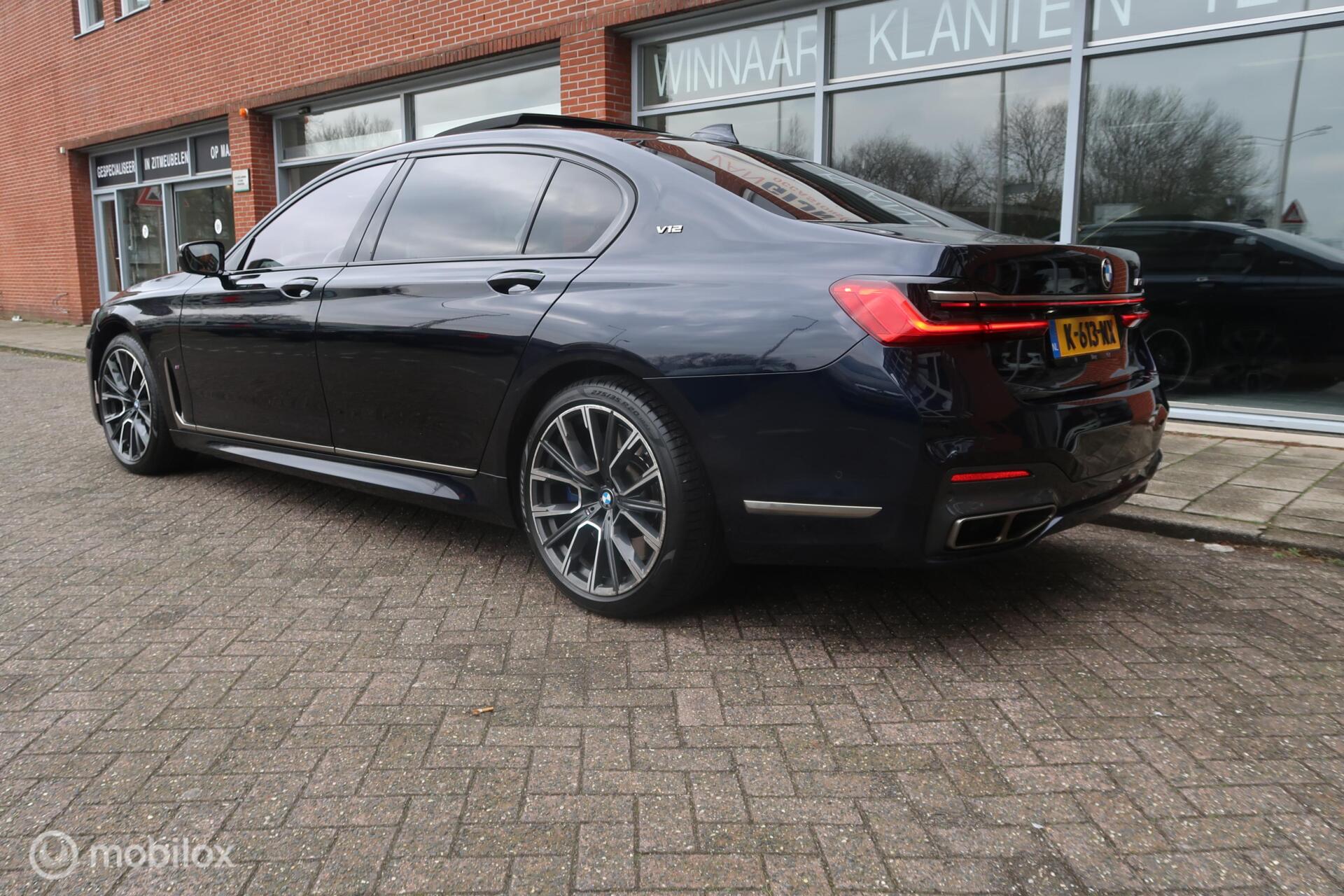 Foto van BMW M760li xDrive