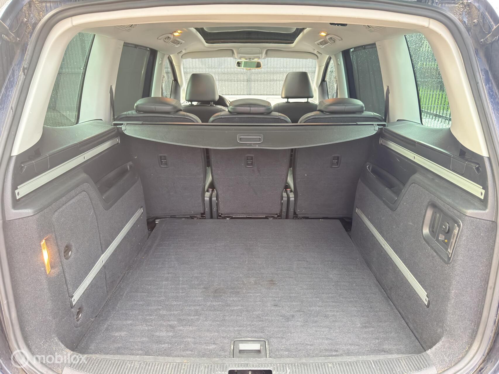 Foto van Seat Alhambra