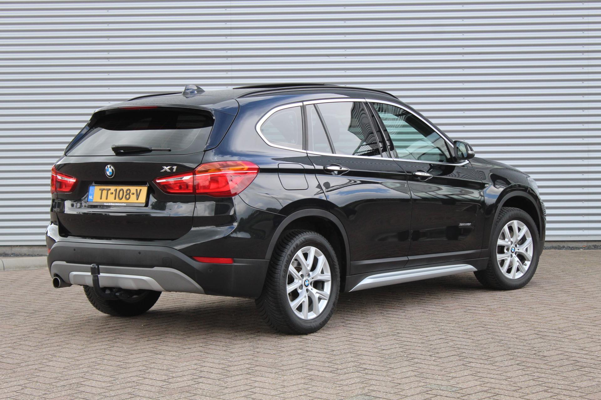 Foto van BMW X1 Sdrive18i