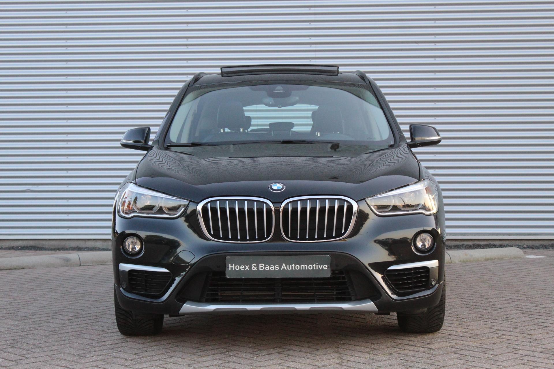 Foto van BMW X1 Sdrive18i