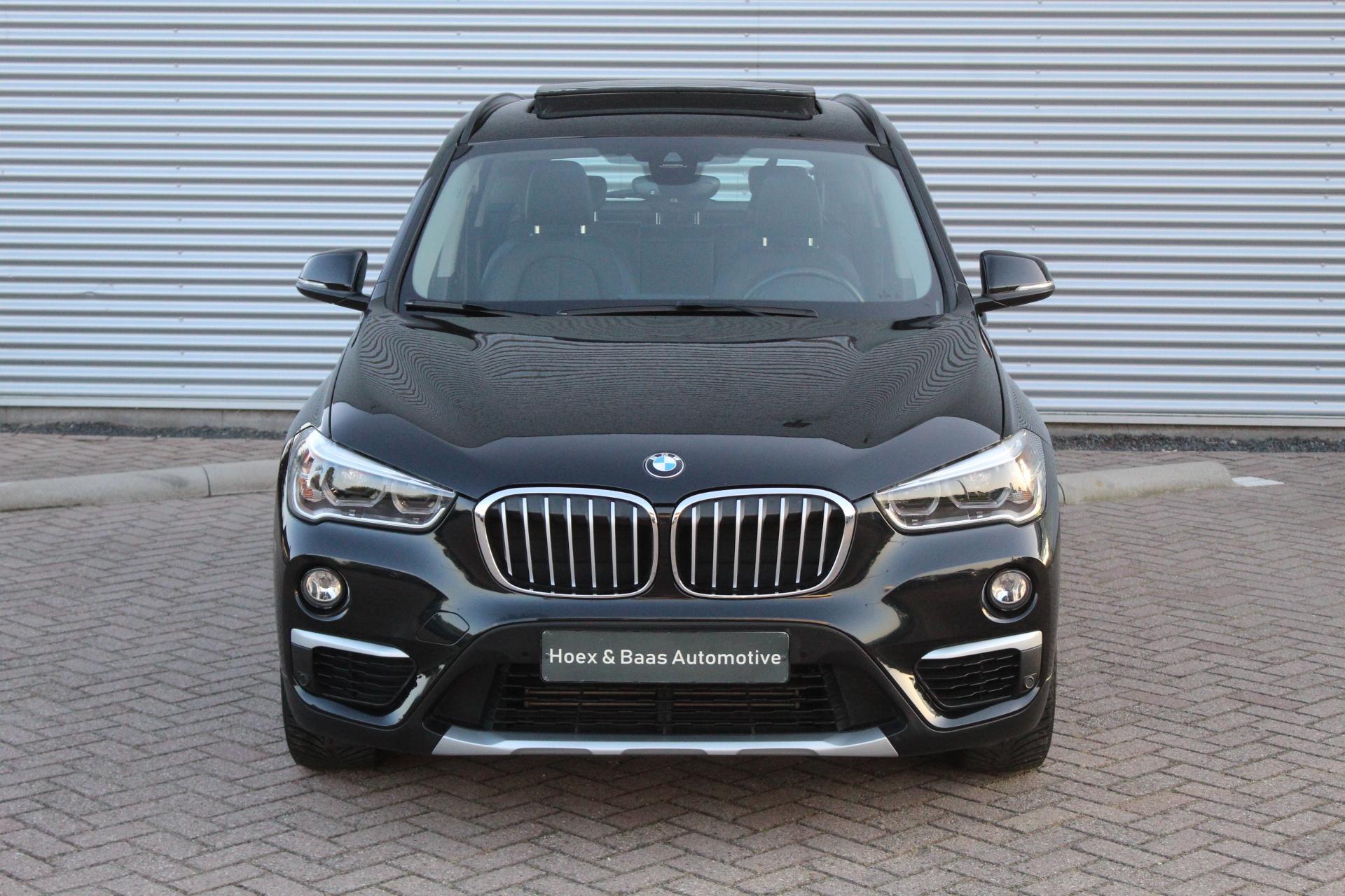 Foto van BMW X1 Sdrive18i