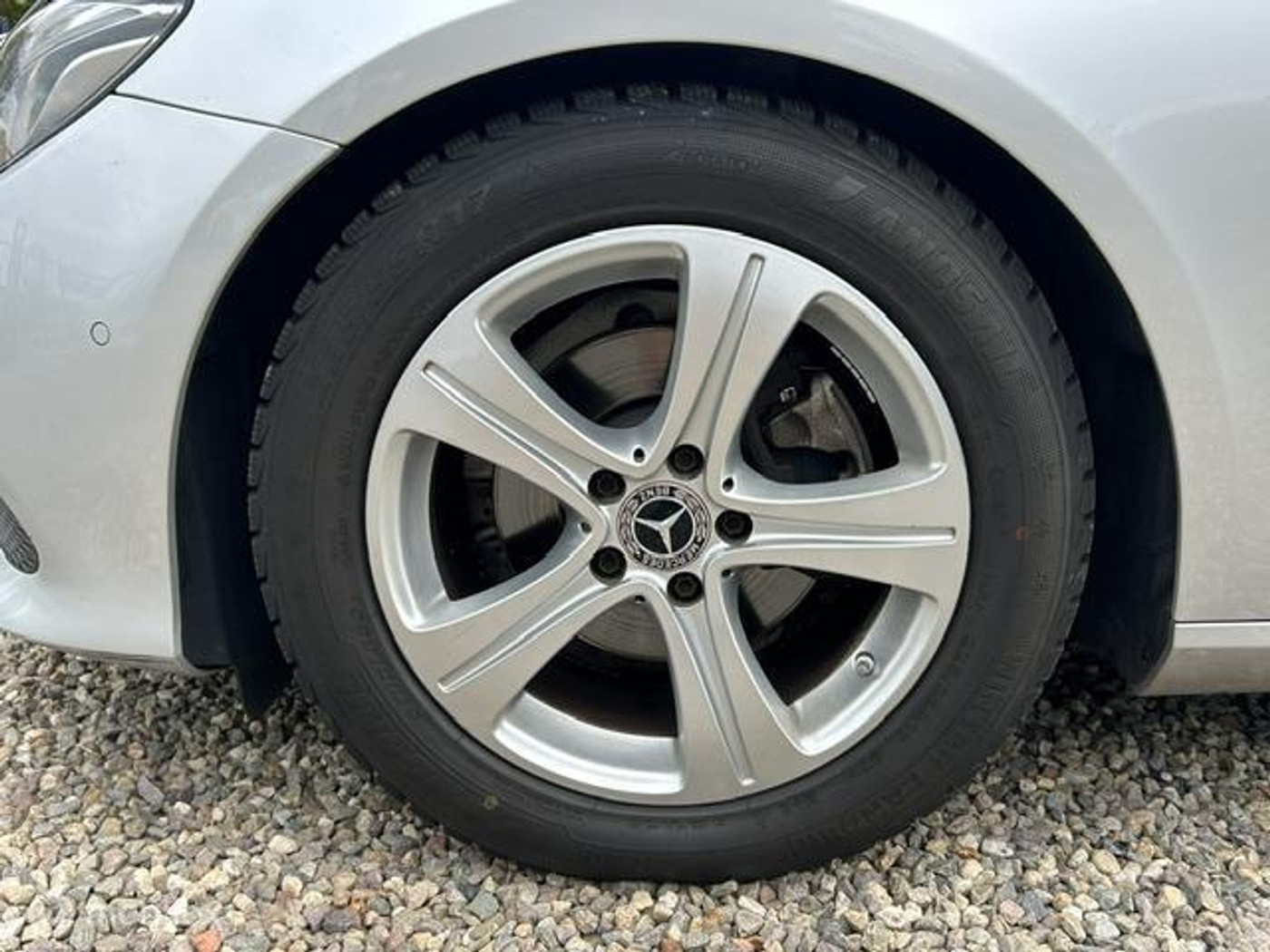 Foto van Mercedes-Benz E 200 D
