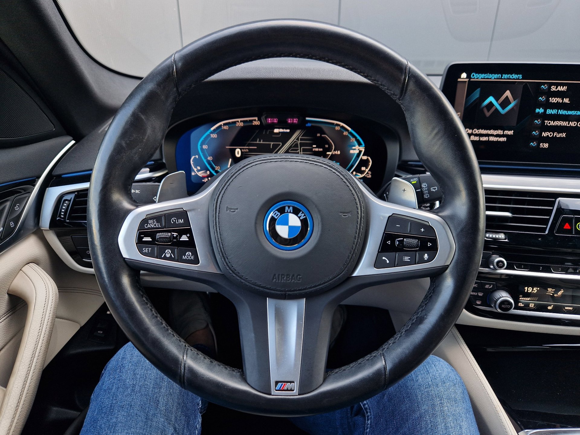 Foto van BMW 530e