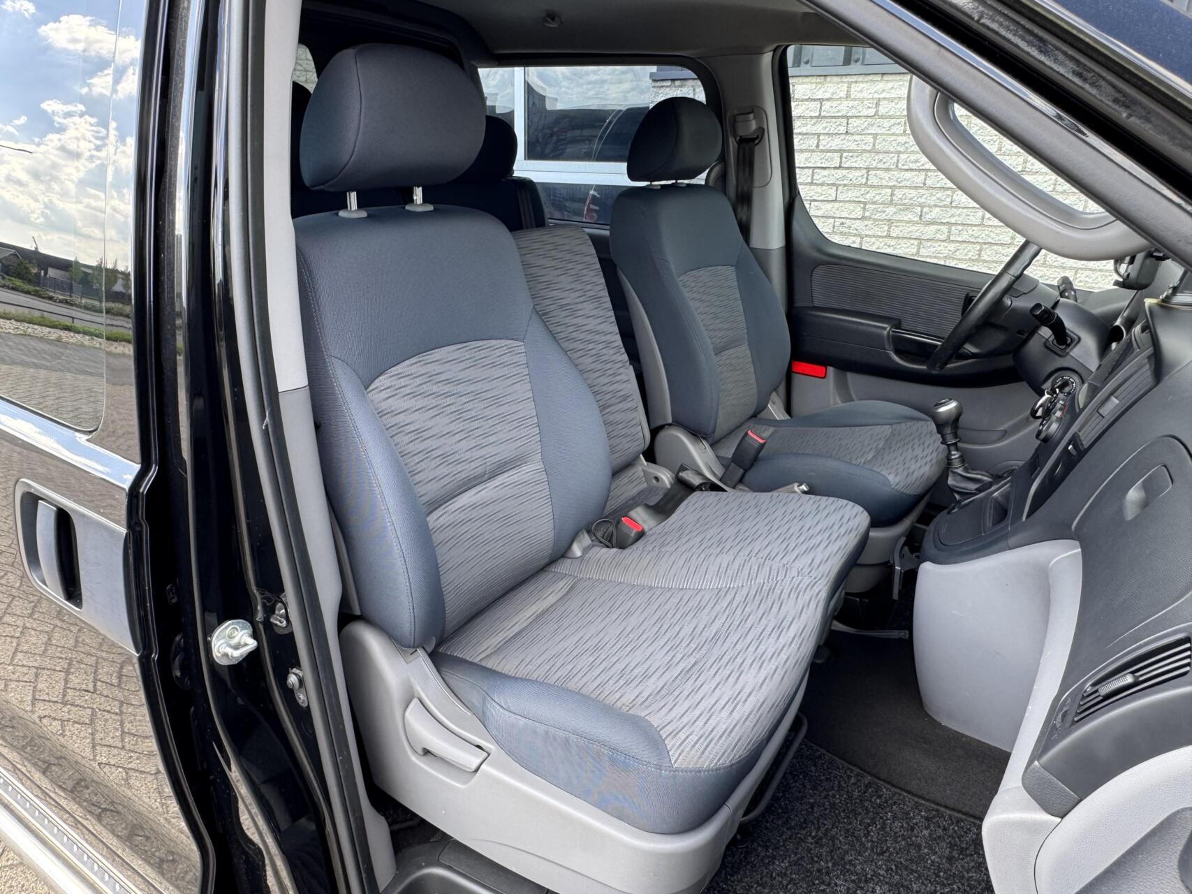 Foto van Hyundai H-1