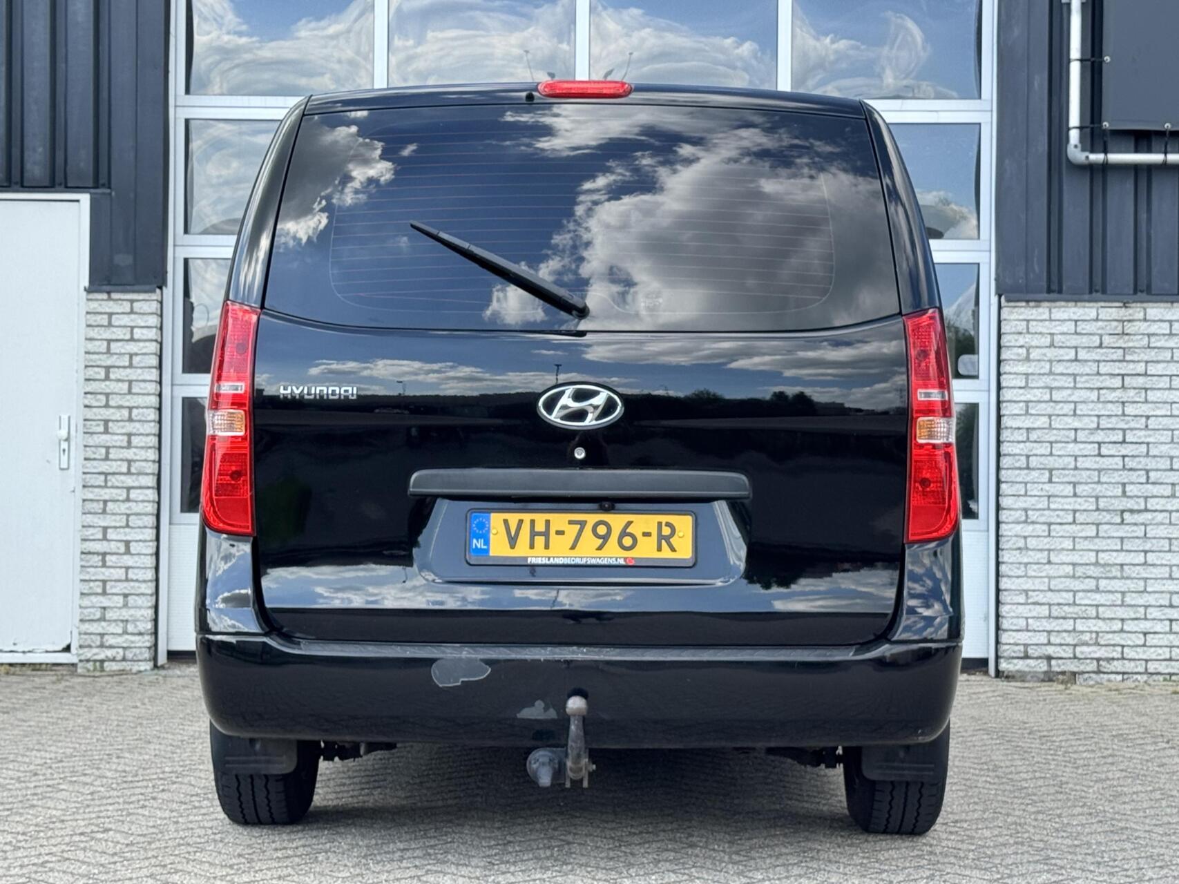 Foto van Hyundai H-1