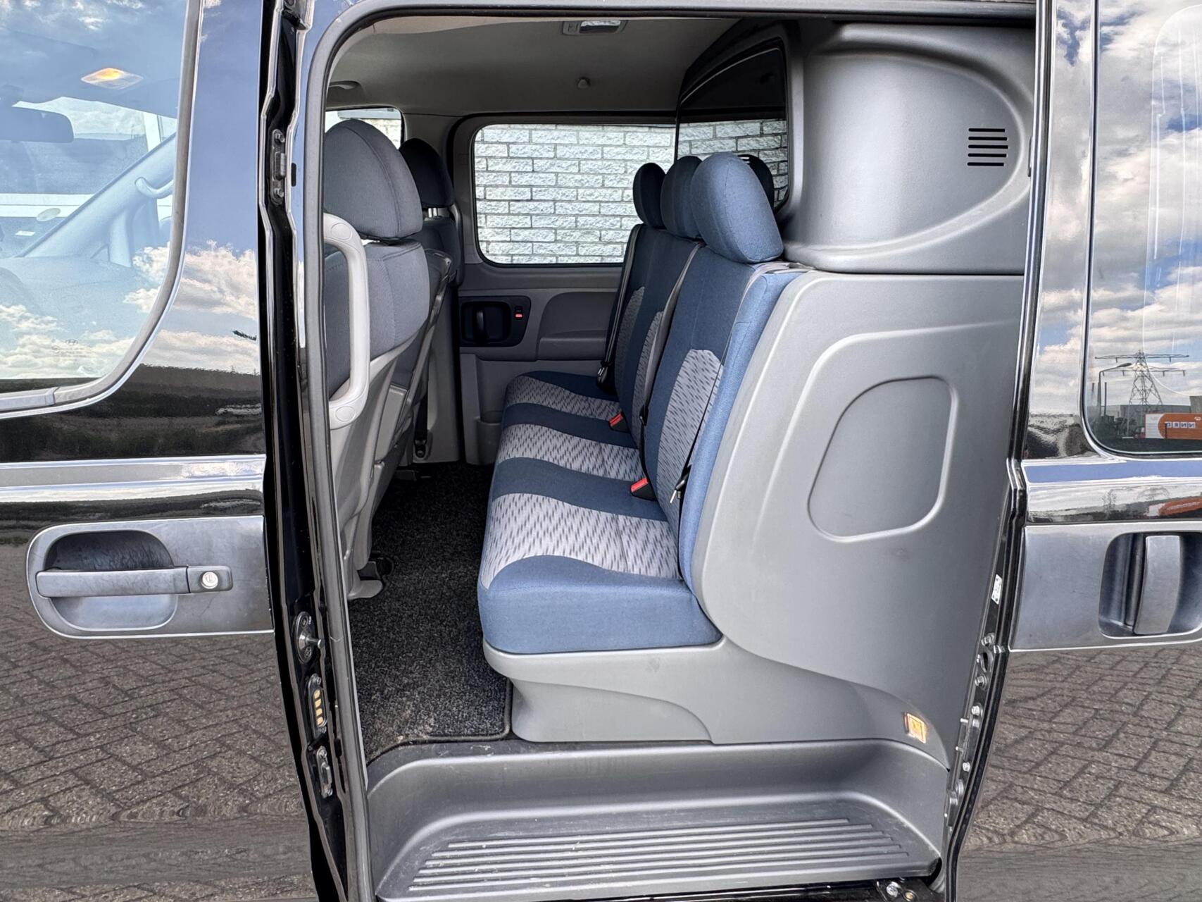 Foto van Hyundai H-1