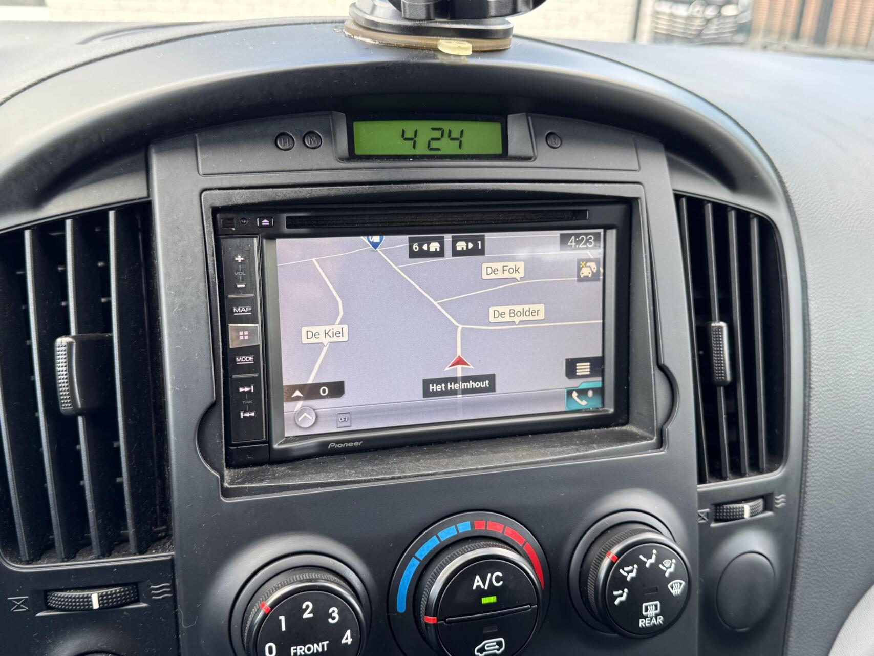 Foto van Hyundai H-1
