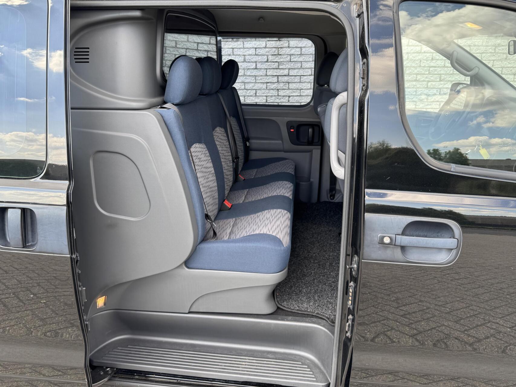 Foto van Hyundai H-1