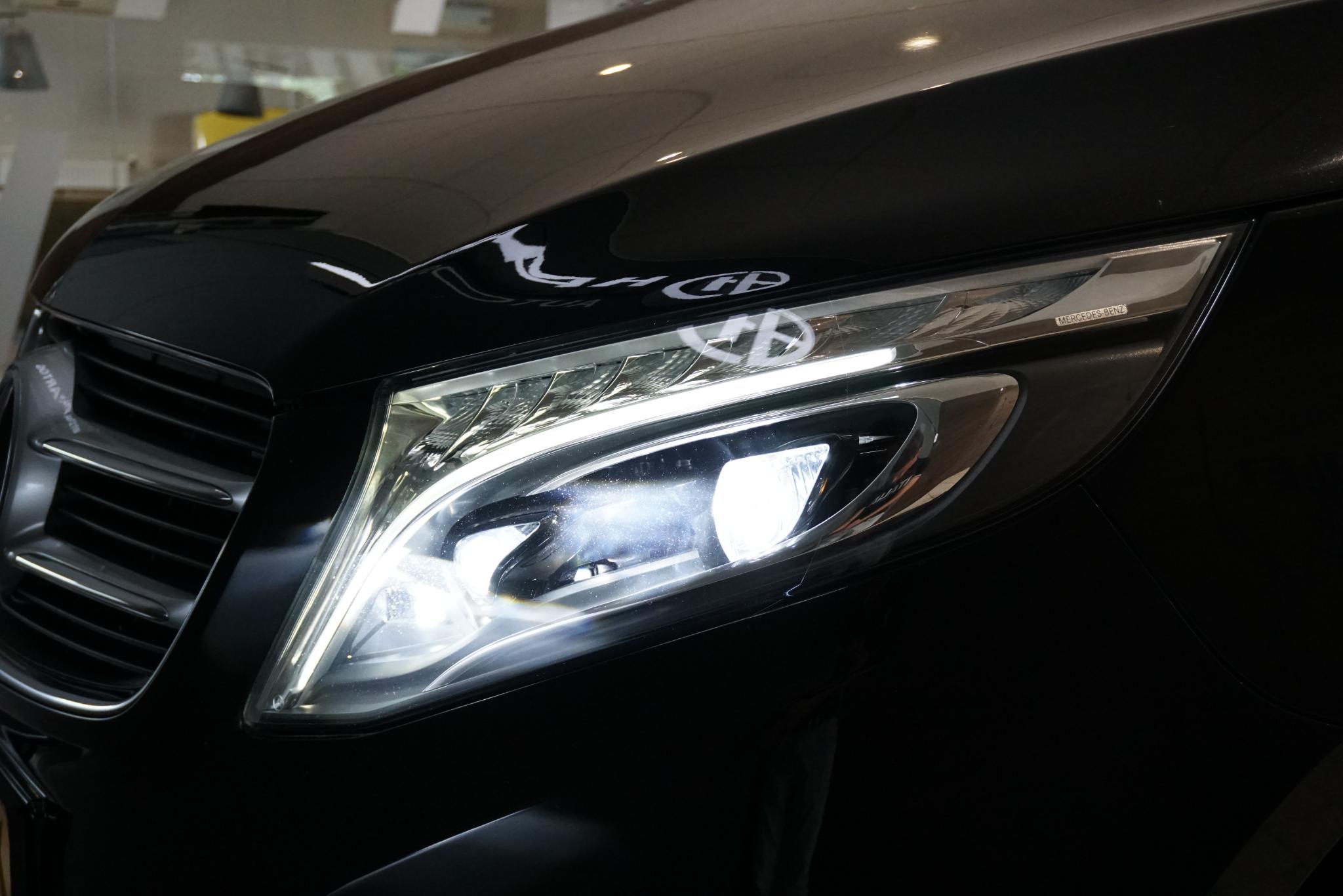 Foto van Mercedes-Benz V-klasse
