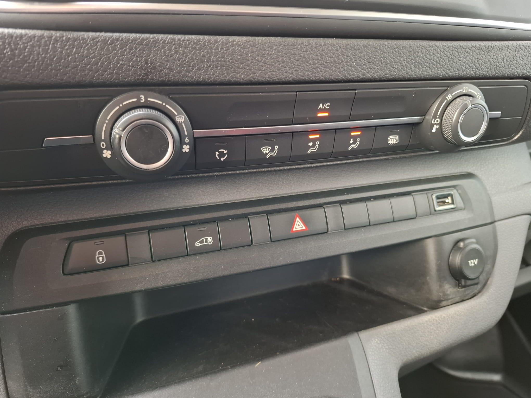 Foto van Opel Vivaro