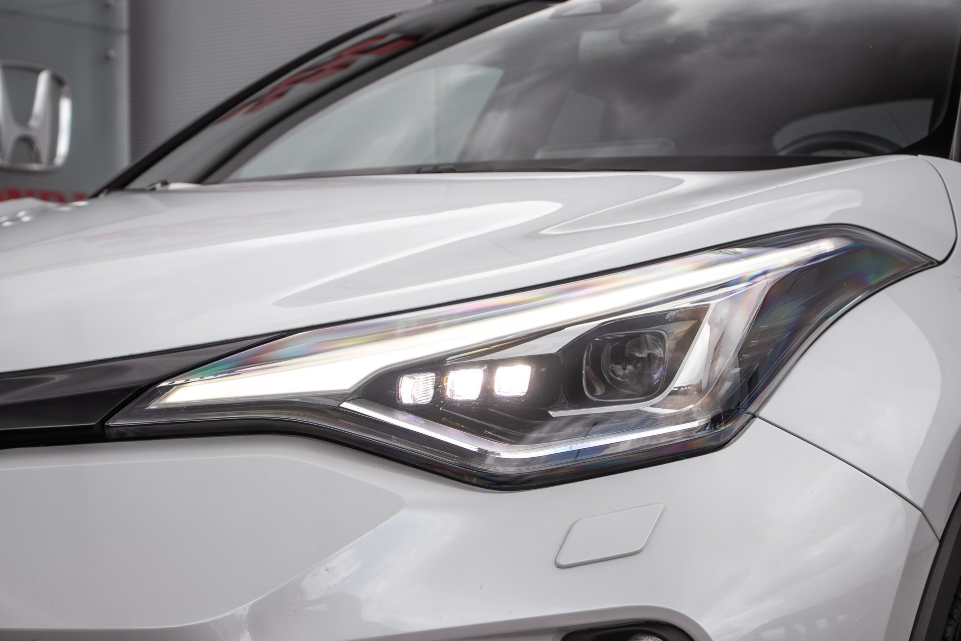 Foto van Toyota C-hr