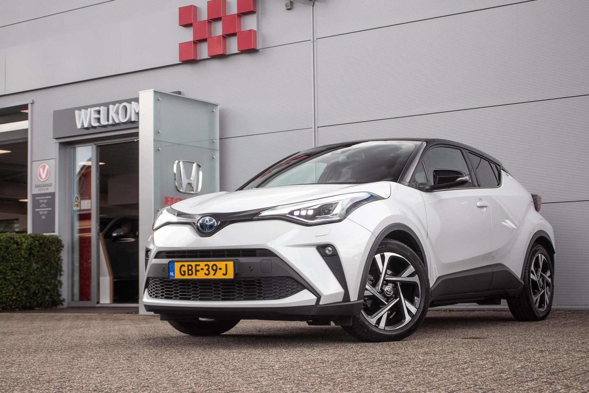 Foto van Toyota C-hr