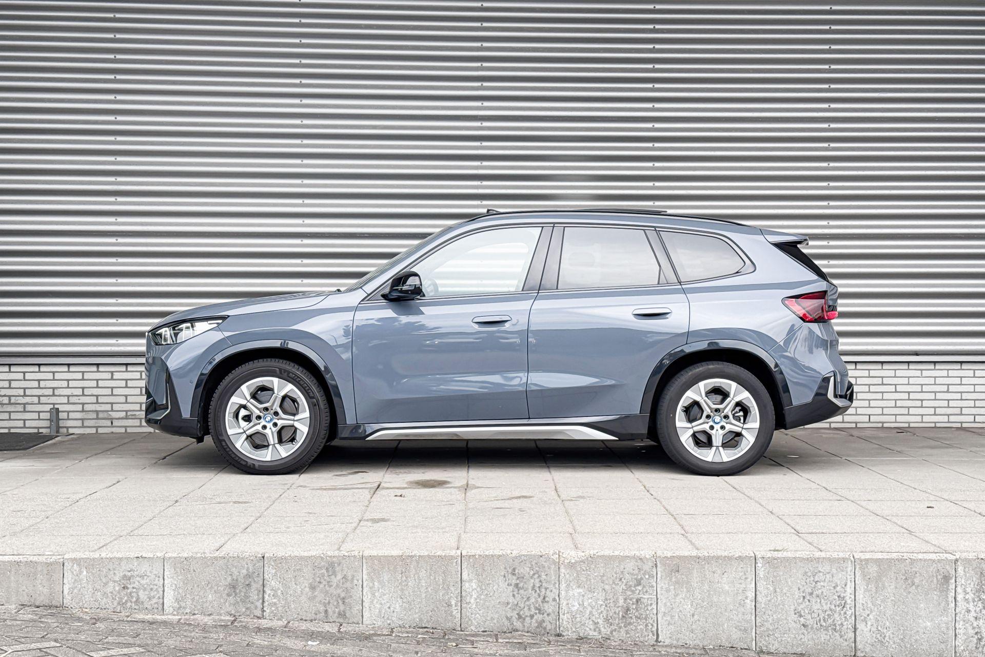Foto van BMW Ix1 Xdrive30
