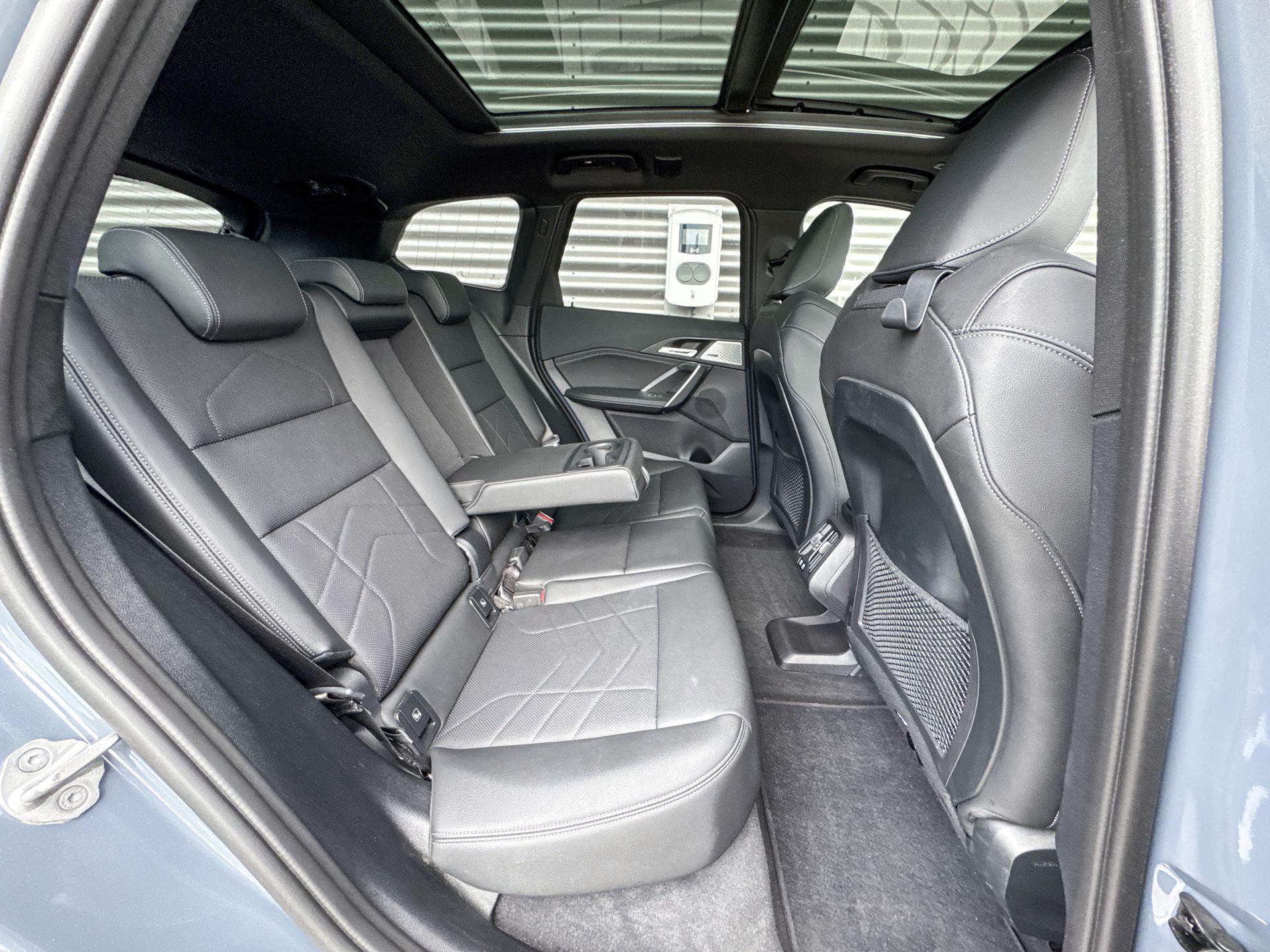 Foto van BMW Ix1 Xdrive30