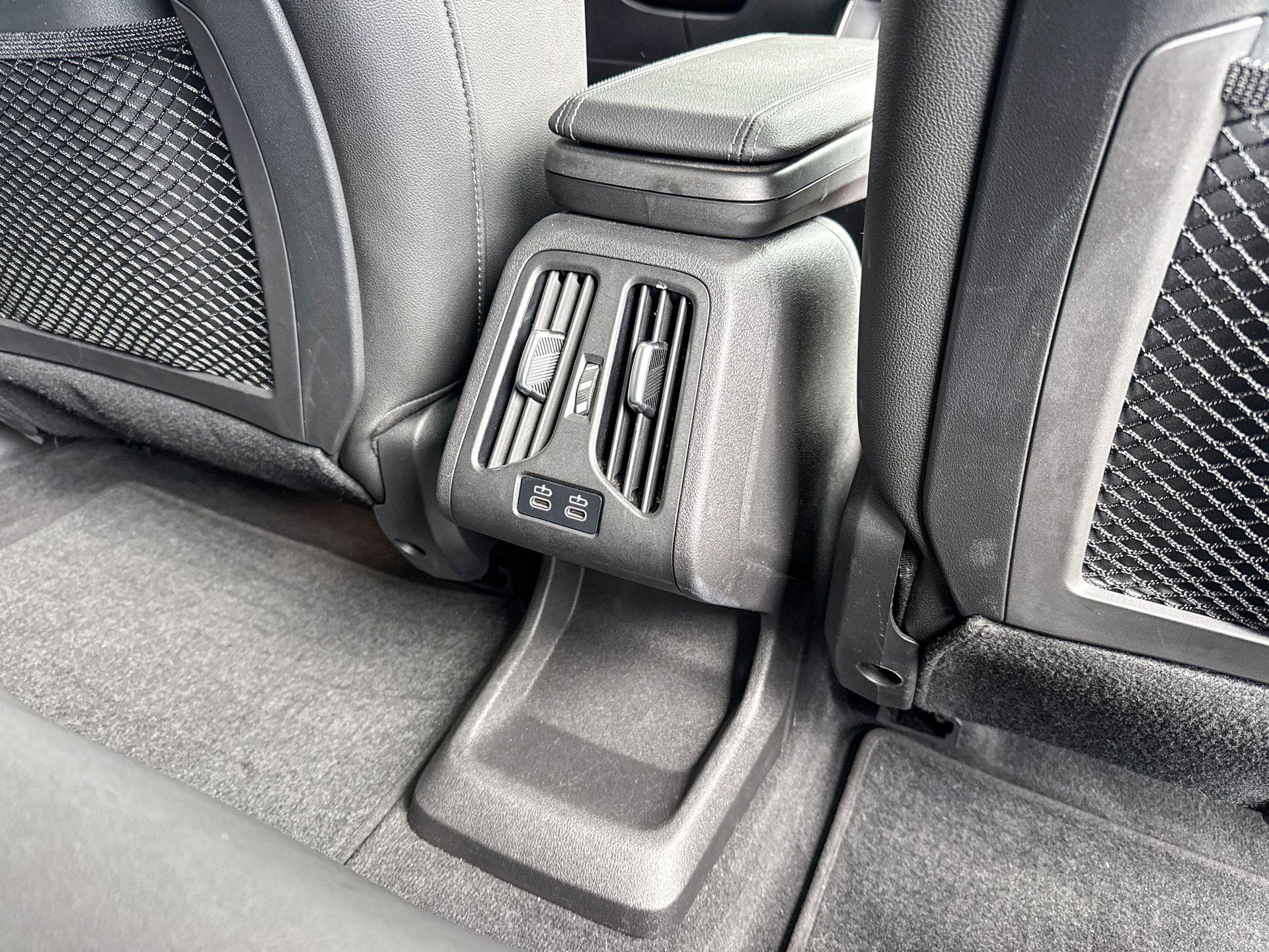 Foto van BMW Ix1 Xdrive30