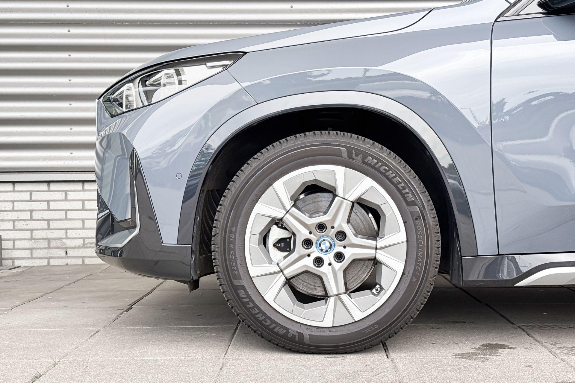 Foto van BMW Ix1 Xdrive30