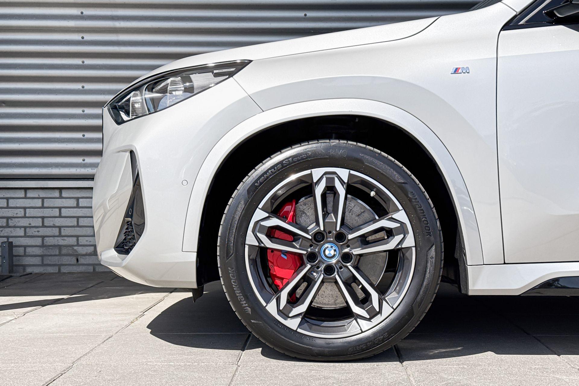Foto van BMW Ix1 Edrive20
