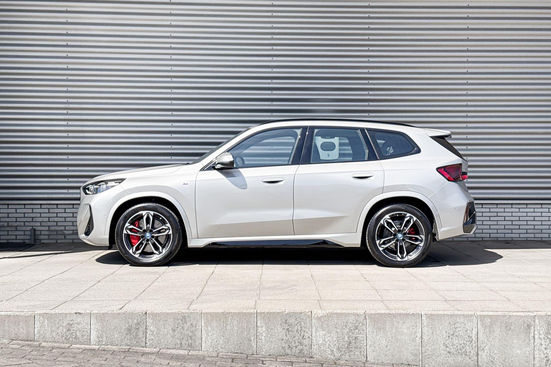 Foto van BMW Ix1 Edrive20