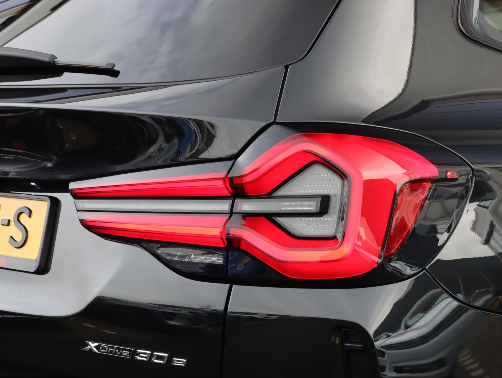 Foto van BMW X3 Xdrive30e