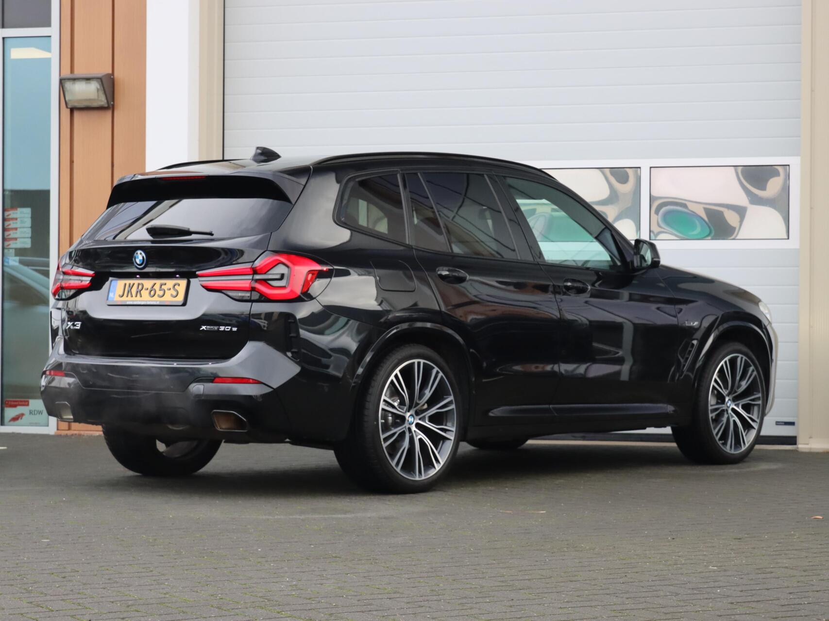 Foto van BMW X3 Xdrive30e