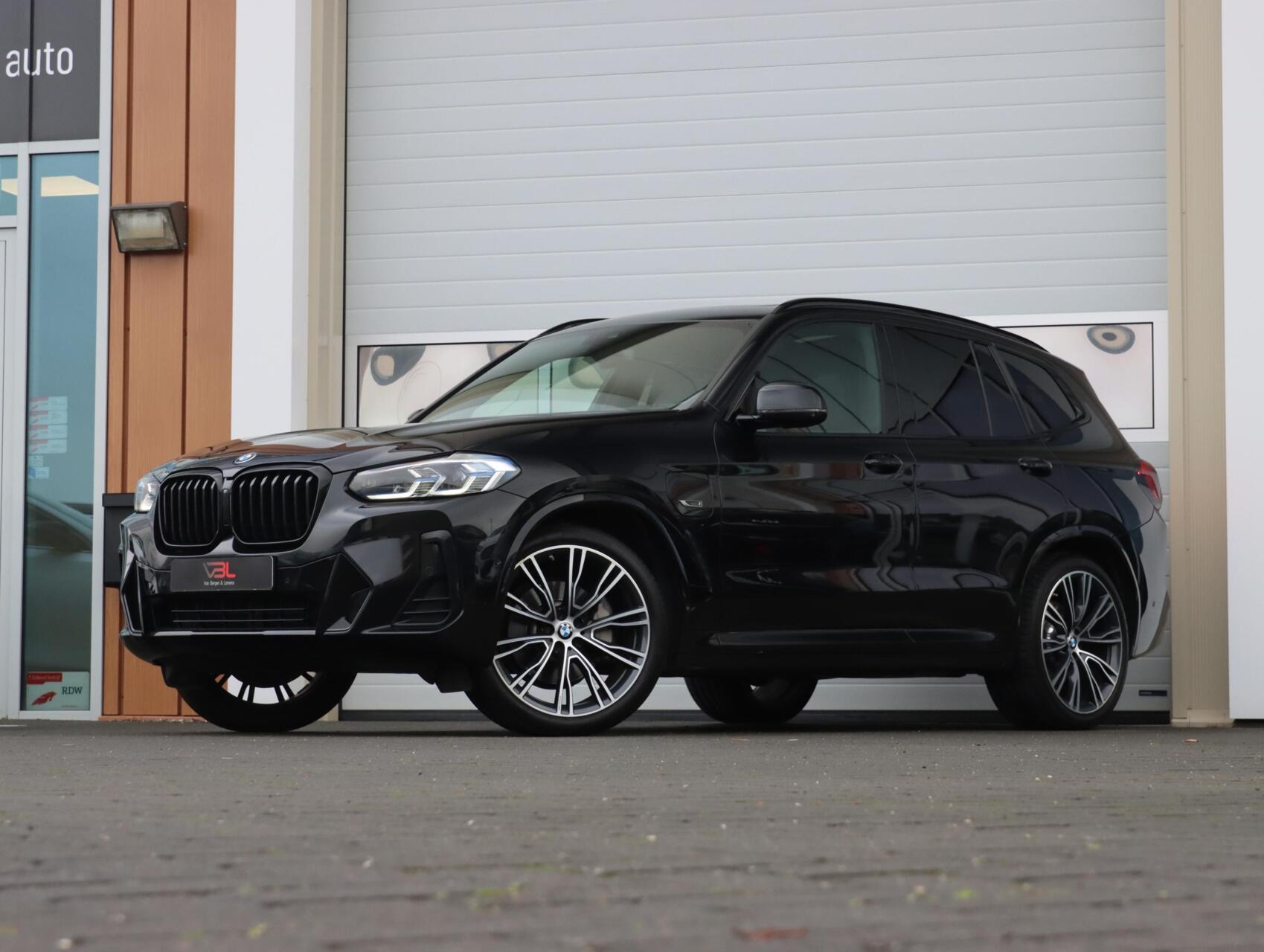 Foto van BMW X3 Xdrive30e