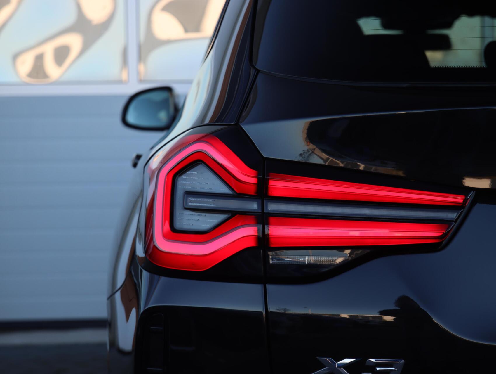 Foto van BMW X3 Xdrive30e