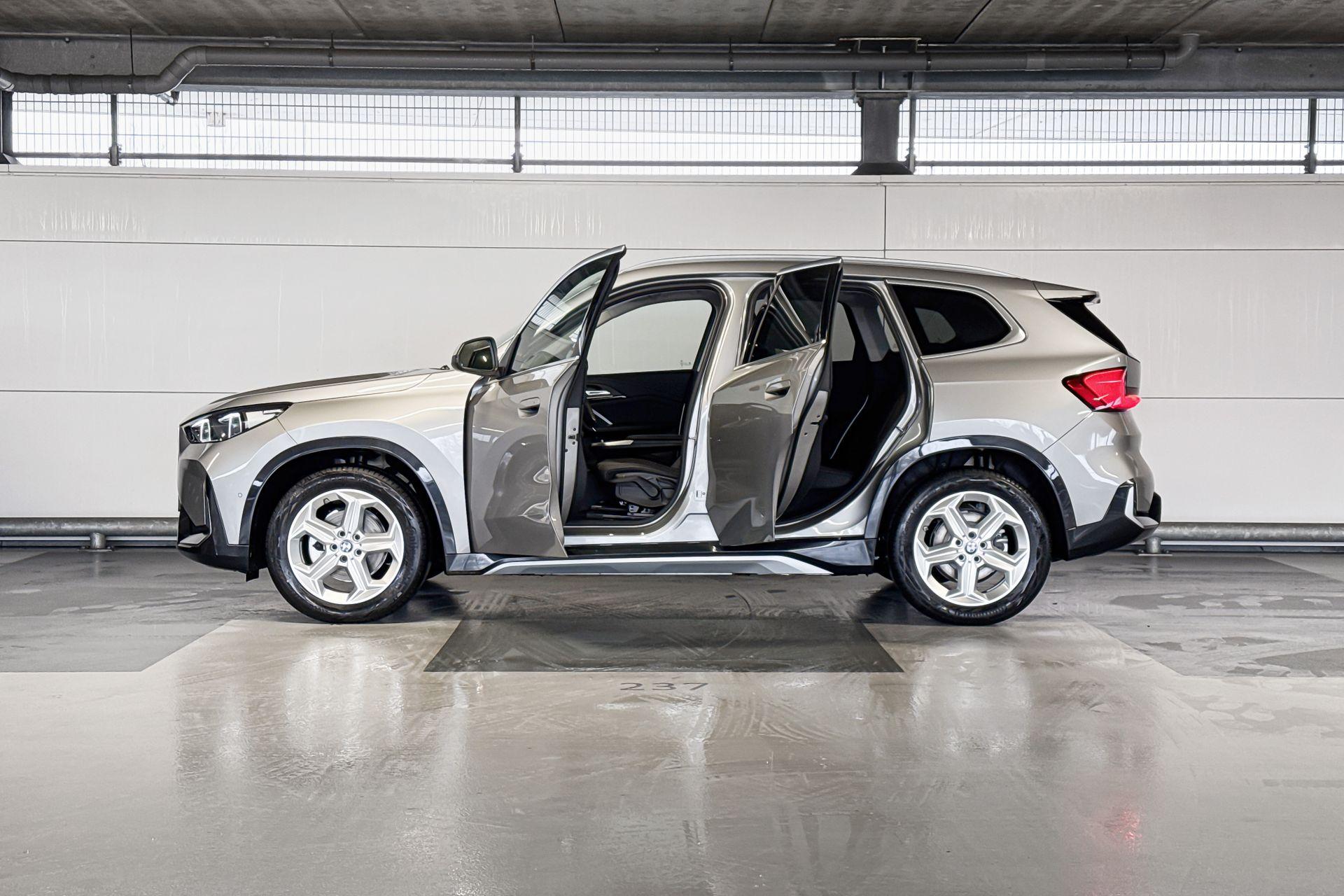 Foto van BMW Ix1 Edrive20